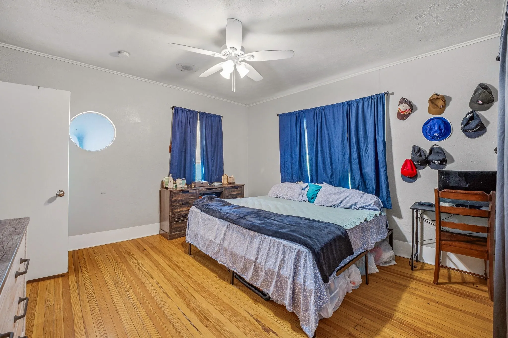 Single Family Residence For Rent in Erath County , 730 N Ollie Street, Stephenville, Texas 76401, 3 Bedroom, 2 Bathroom, Garage spaces, 1,482 Sqft, built in 1925, mls#21389436, Real Estate Agent in Stephenville, Homes For Rent in Erath county, Homes For Rent in Stephenville, Realtor in Stephenville Texas, Real Estate Brokerage Independent Realty Texas, Luminita Cordes Realtor