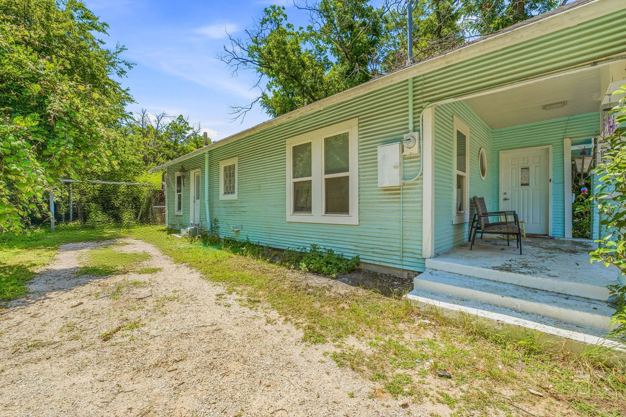 Single Family Residence For Rent in Erath County , 730 N Ollie Street, Stephenville, Texas 76401, 3 Bedroom, 2 Bathroom, Garage spaces, 1,482 Sqft, built in 1925, mls#21389436, Real Estate Agent in Stephenville, Homes For Rent in Erath county, Homes For Rent in Stephenville, Realtor in Stephenville Texas, Real Estate Brokerage Independent Realty Texas, Luminita Cordes Realtor