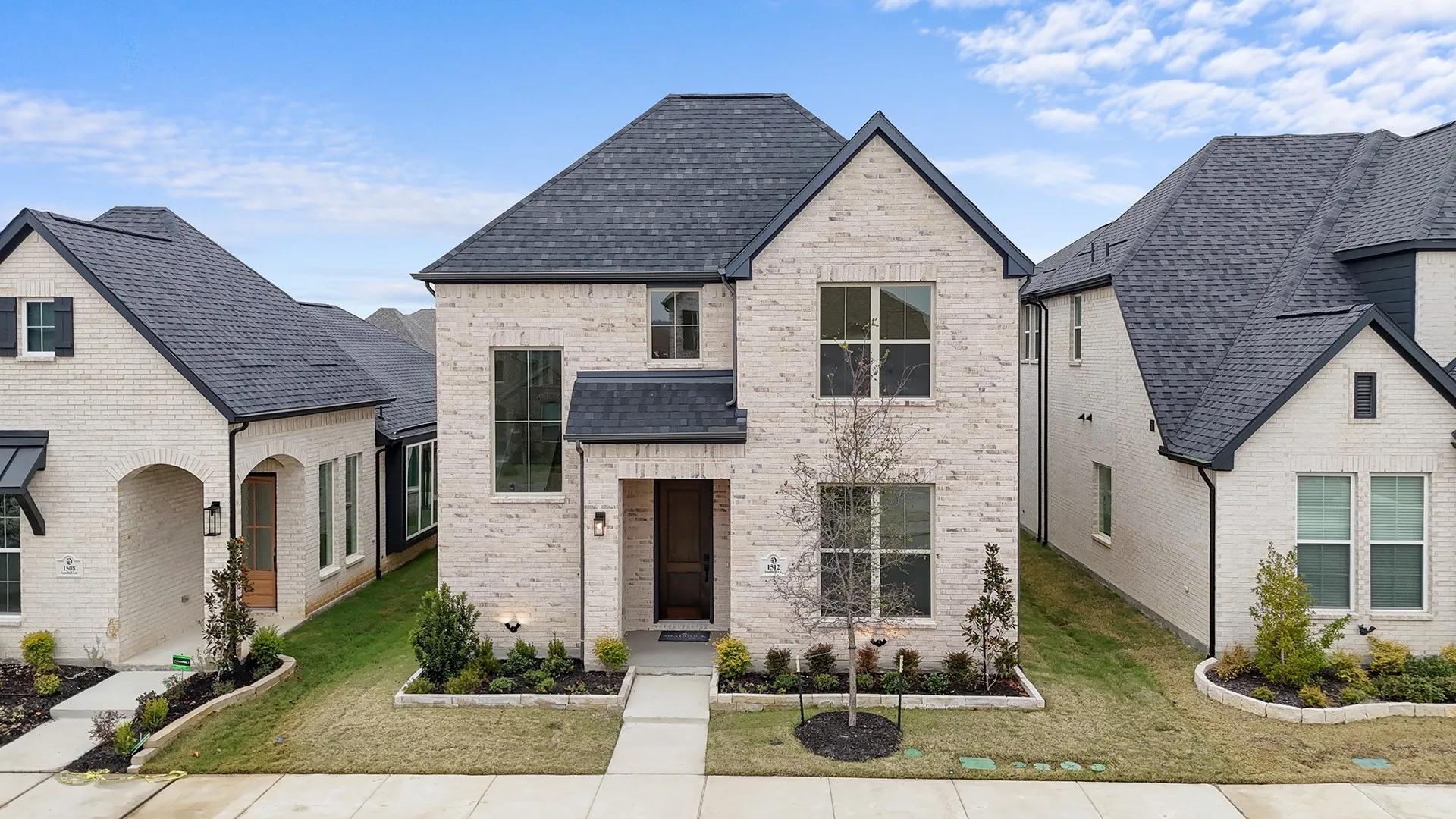 Single Family Residence For Sale in Collin County , 1512 Sandhill Lane, Celina, Texas 75009, 3 Bedroom, 3 Bathroom, 2 Garage spaces, 2,495 Sqft, built in 2025, mls#21389575, Real Estate Agent in Celina, Homes For Sale in Collin county, Homes For Sale in Celina, Realtor in Celina Texas, Real Estate Brokerage Independent Realty Texas, Luminita Cordes Realtor
