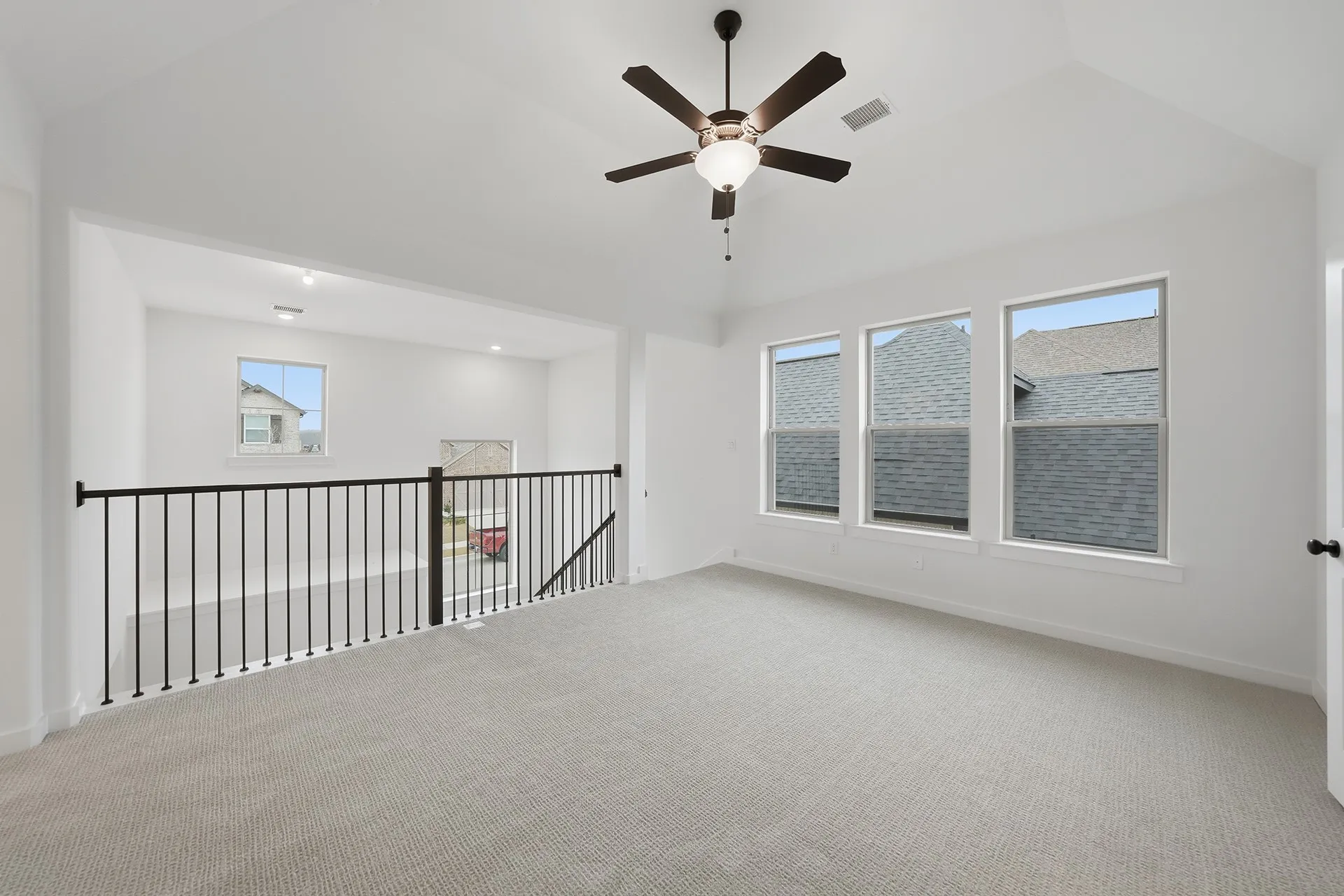 Single Family Residence For Sale in Collin County , 1512 Sandhill Lane, Celina, Texas 75009, 3 Bedroom, 3 Bathroom, 2 Garage spaces, 2,495 Sqft, built in 2025, mls#21389575, Real Estate Agent in Celina, Homes For Sale in Collin county, Homes For Sale in Celina, Realtor in Celina Texas, Real Estate Brokerage Independent Realty Texas, Luminita Cordes Realtor