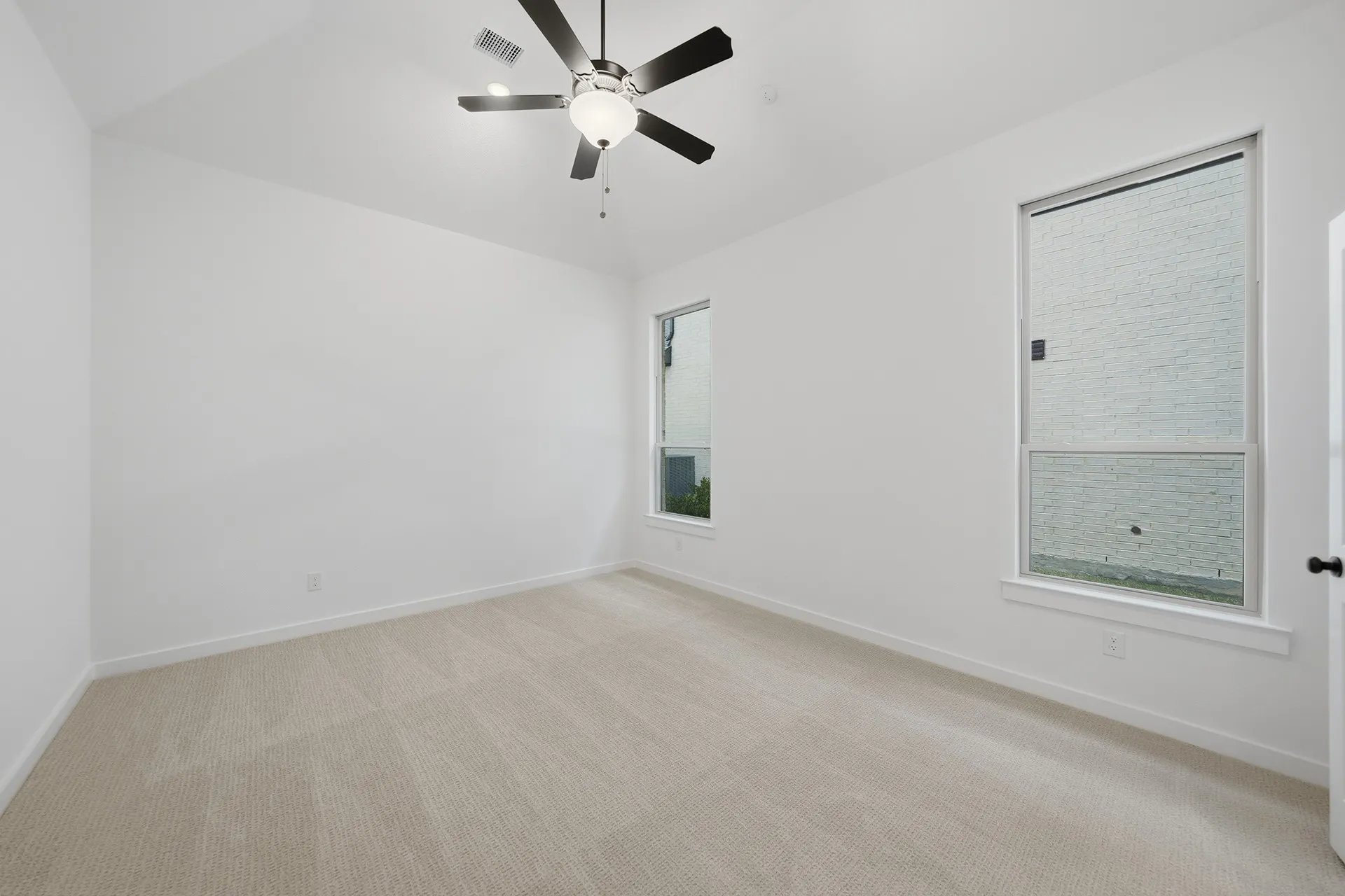 Single Family Residence For Sale in Collin County , 1512 Sandhill Lane, Celina, Texas 75009, 3 Bedroom, 3 Bathroom, 2 Garage spaces, 2,495 Sqft, built in 2025, mls#21389575, Real Estate Agent in Celina, Homes For Sale in Collin county, Homes For Sale in Celina, Realtor in Celina Texas, Real Estate Brokerage Independent Realty Texas, Luminita Cordes Realtor