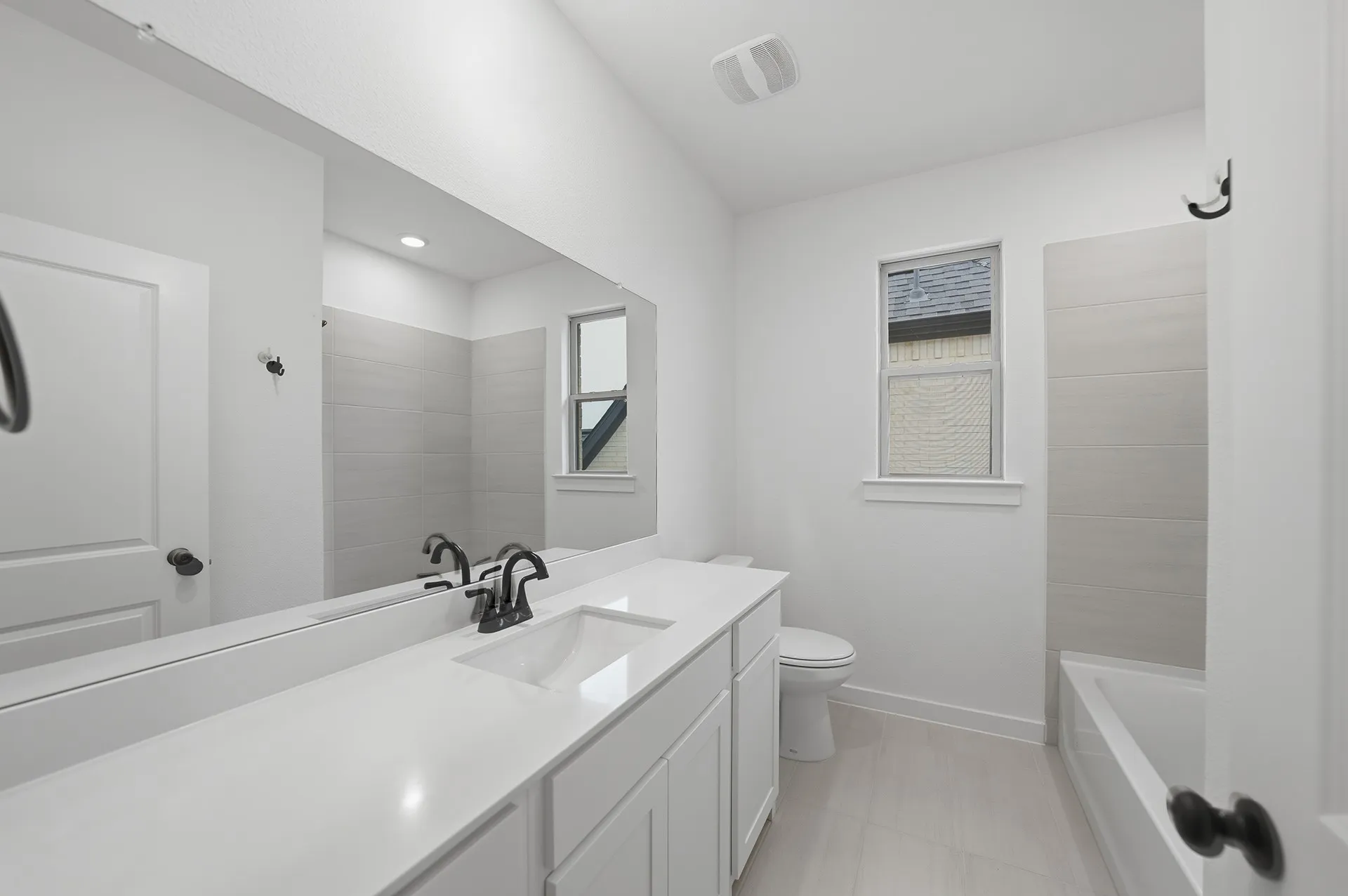 Single Family Residence For Sale in Collin County , 1512 Sandhill Lane, Celina, Texas 75009, 3 Bedroom, 3 Bathroom, 2 Garage spaces, 2,495 Sqft, built in 2025, mls#21389575, Real Estate Agent in Celina, Homes For Sale in Collin county, Homes For Sale in Celina, Realtor in Celina Texas, Real Estate Brokerage Independent Realty Texas, Luminita Cordes Realtor