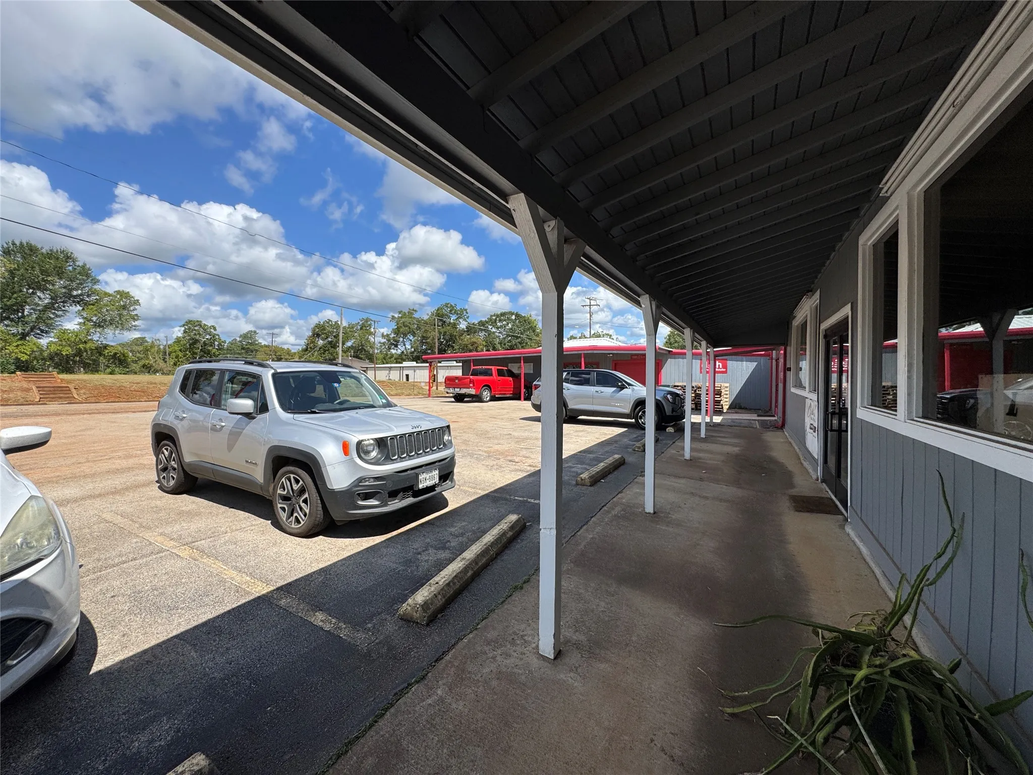 Office For Sale in Anderson County , 706 N Perry Street 1, Palestine, Texas 75801, 0, 0, Garage spaces, 0 Sqft, built in 1962, mls#21389581, Real Estate Agent in Palestine, Homes For Sale in Anderson county, Homes For Sale in Palestine, Realtor in Palestine Texas, Real Estate Brokerage Independent Realty Texas, Luminita Cordes Realtor