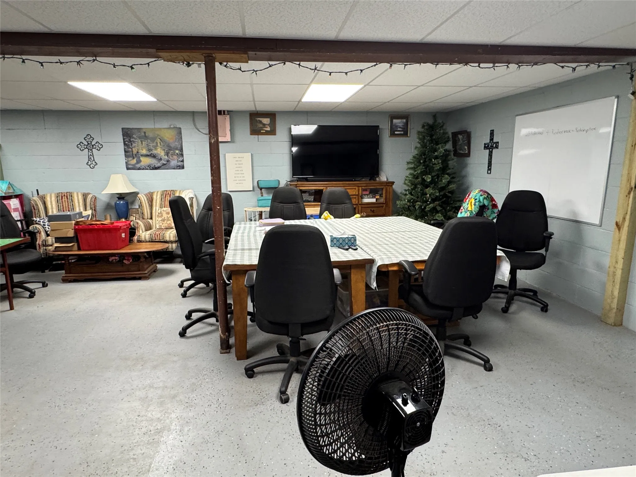 Office For Sale in Anderson County , 706 N Perry Street 1, Palestine, Texas 75801, 0, 0, Garage spaces, 0 Sqft, built in 1962, mls#21389581, Real Estate Agent in Palestine, Homes For Sale in Anderson county, Homes For Sale in Palestine, Realtor in Palestine Texas, Real Estate Brokerage Independent Realty Texas, Luminita Cordes Realtor