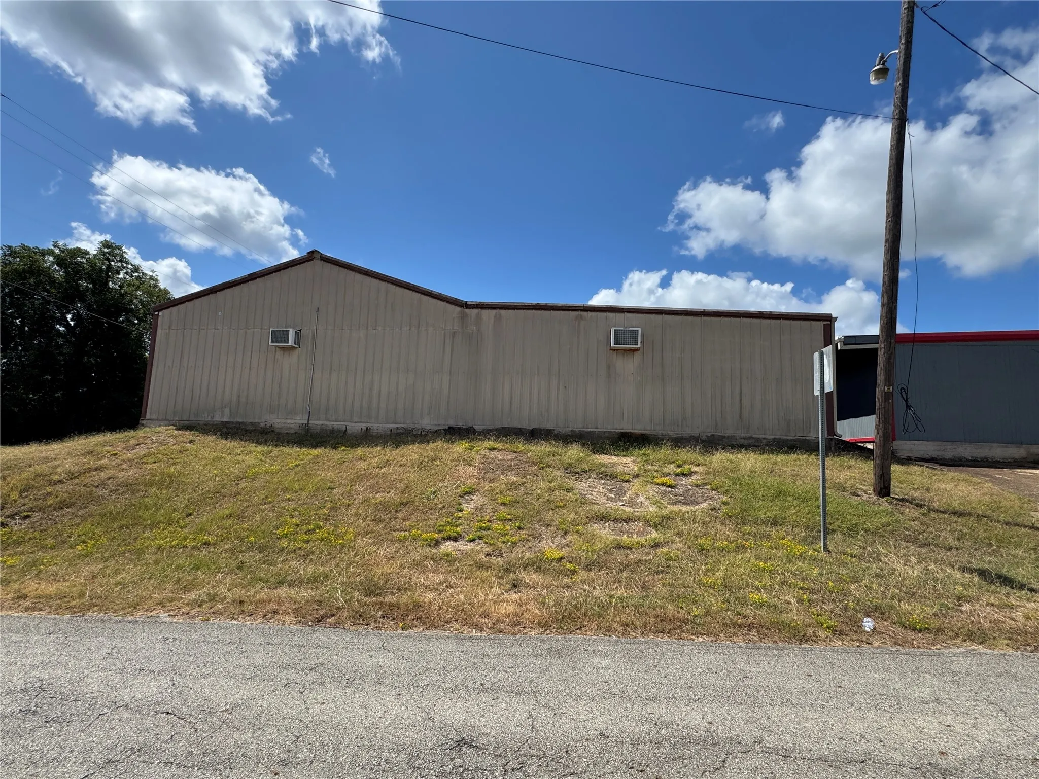 Office For Sale in Anderson County , 706 N Perry Street 1, Palestine, Texas 75801, 0, 0, Garage spaces, 0 Sqft, built in 1962, mls#21389581, Real Estate Agent in Palestine, Homes For Sale in Anderson county, Homes For Sale in Palestine, Realtor in Palestine Texas, Real Estate Brokerage Independent Realty Texas, Luminita Cordes Realtor