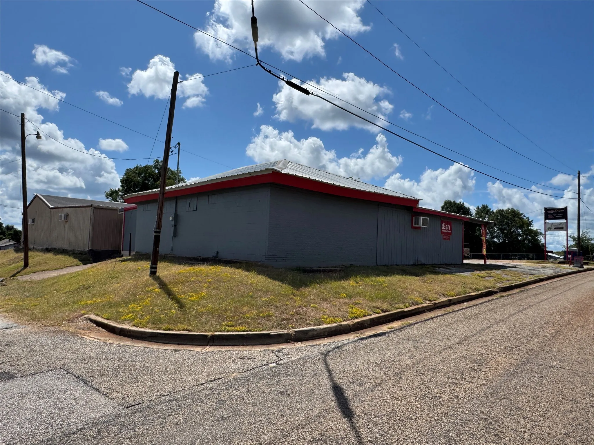 Office For Sale in Anderson County , 706 N Perry Street 1, Palestine, Texas 75801, 0, 0, Garage spaces, 0 Sqft, built in 1962, mls#21389581, Real Estate Agent in Palestine, Homes For Sale in Anderson county, Homes For Sale in Palestine, Realtor in Palestine Texas, Real Estate Brokerage Independent Realty Texas, Luminita Cordes Realtor