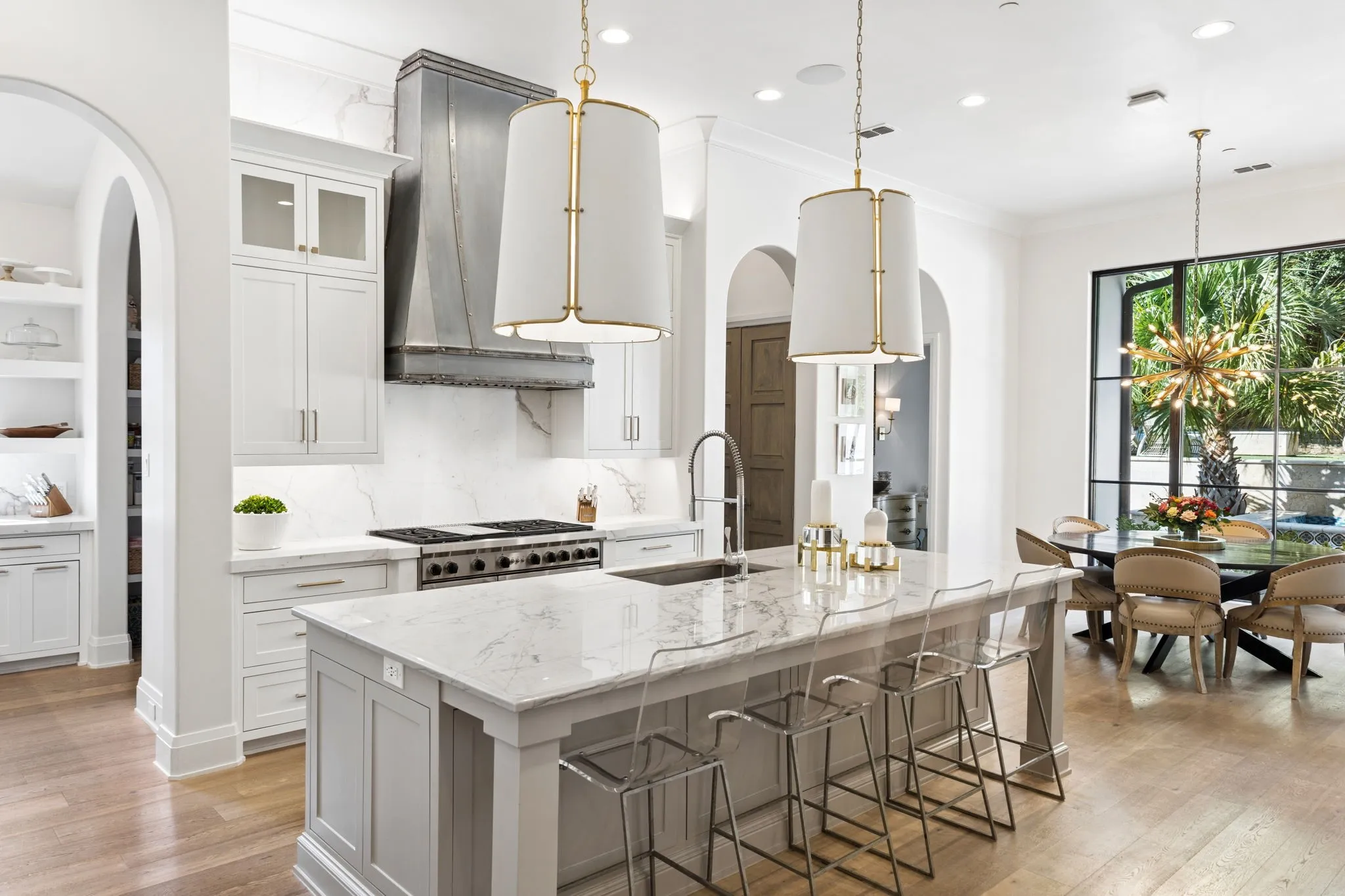 Single Family Residence For Sale in Tarrant County , 1402 Fountain Grass Court, Westlake, Texas 76262, 5 Bedroom, 7 Bathroom, 3 Garage spaces, 6,773 Sqft, built in 2016, mls#21388819, Real Estate Agent in Westlake, Homes For Sale in Tarrant county, Homes For Sale in Westlake, Realtor in Westlake Texas, Real Estate Brokerage Independent Realty Texas, Luminita Cordes Realtor
