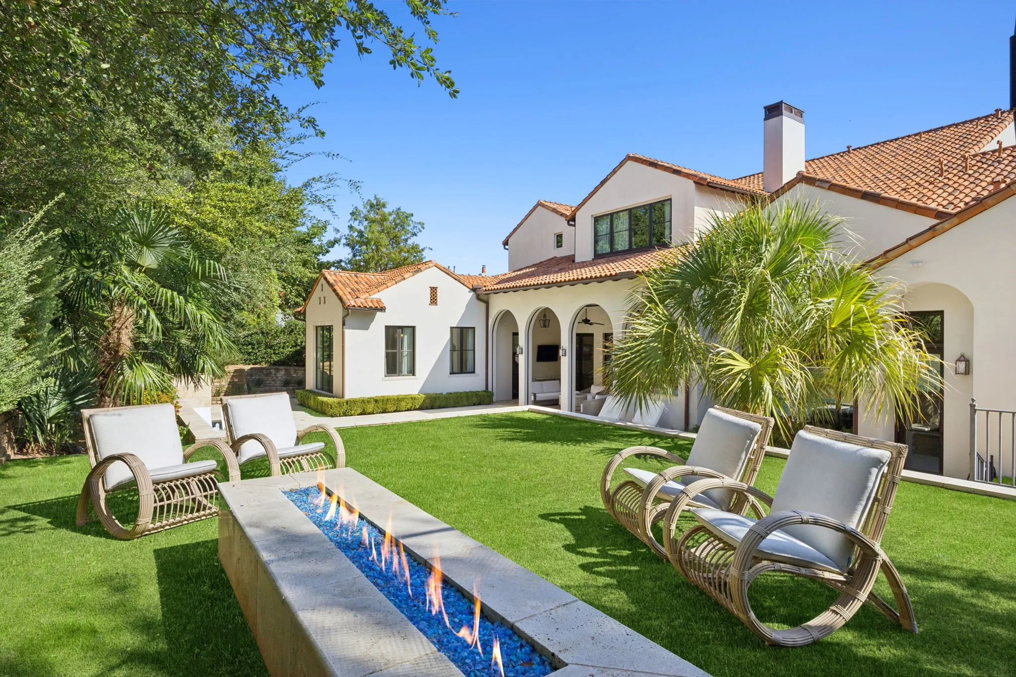 Single Family Residence For Sale in Tarrant County , 1402 Fountain Grass Court, Westlake, Texas 76262, 5 Bedroom, 7 Bathroom, 3 Garage spaces, 6,773 Sqft, built in 2016, mls#21388819, Real Estate Agent in Westlake, Homes For Sale in Tarrant county, Homes For Sale in Westlake, Realtor in Westlake Texas, Real Estate Brokerage Independent Realty Texas, Luminita Cordes Realtor