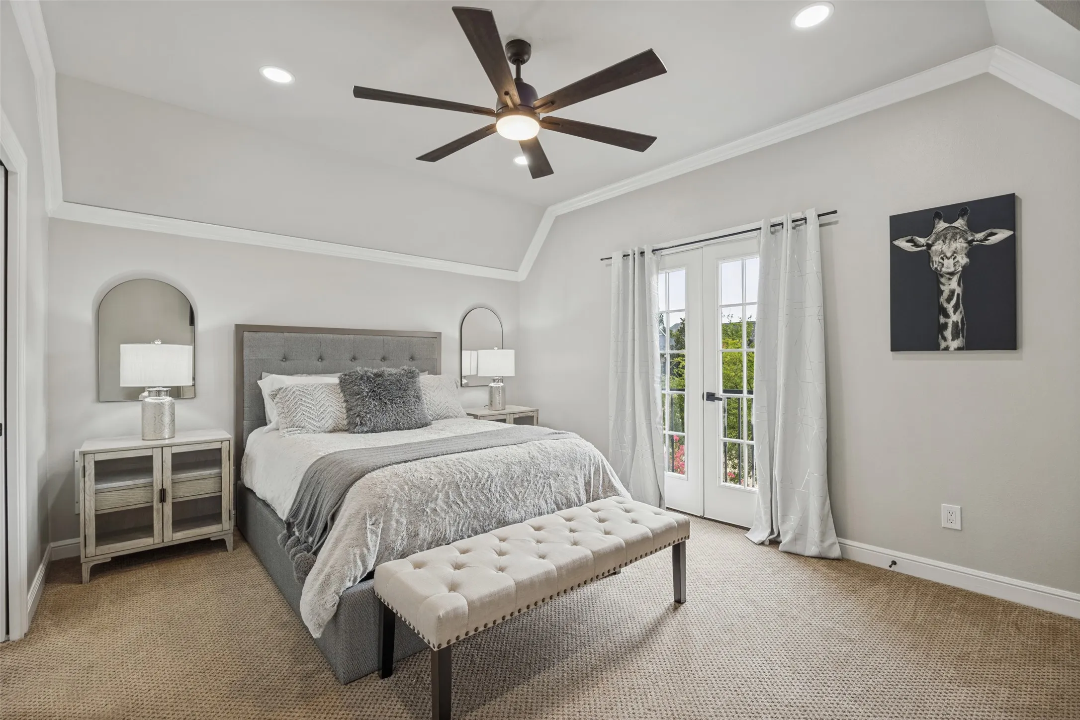 Single Family Residence For Sale in Denton County , 2613 Round Table Boulevard, Lewisville, Texas 75056, 5 Bedroom, 5 Bathroom, 4 Garage spaces, 6,000 Sqft, built in 2005, mls#21387413, Real Estate Agent in Lewisville, Homes For Sale in Denton county, Homes For Sale in Lewisville, Realtor in Lewisville Texas, Real Estate Brokerage Independent Realty Texas, Luminita Cordes Realtor