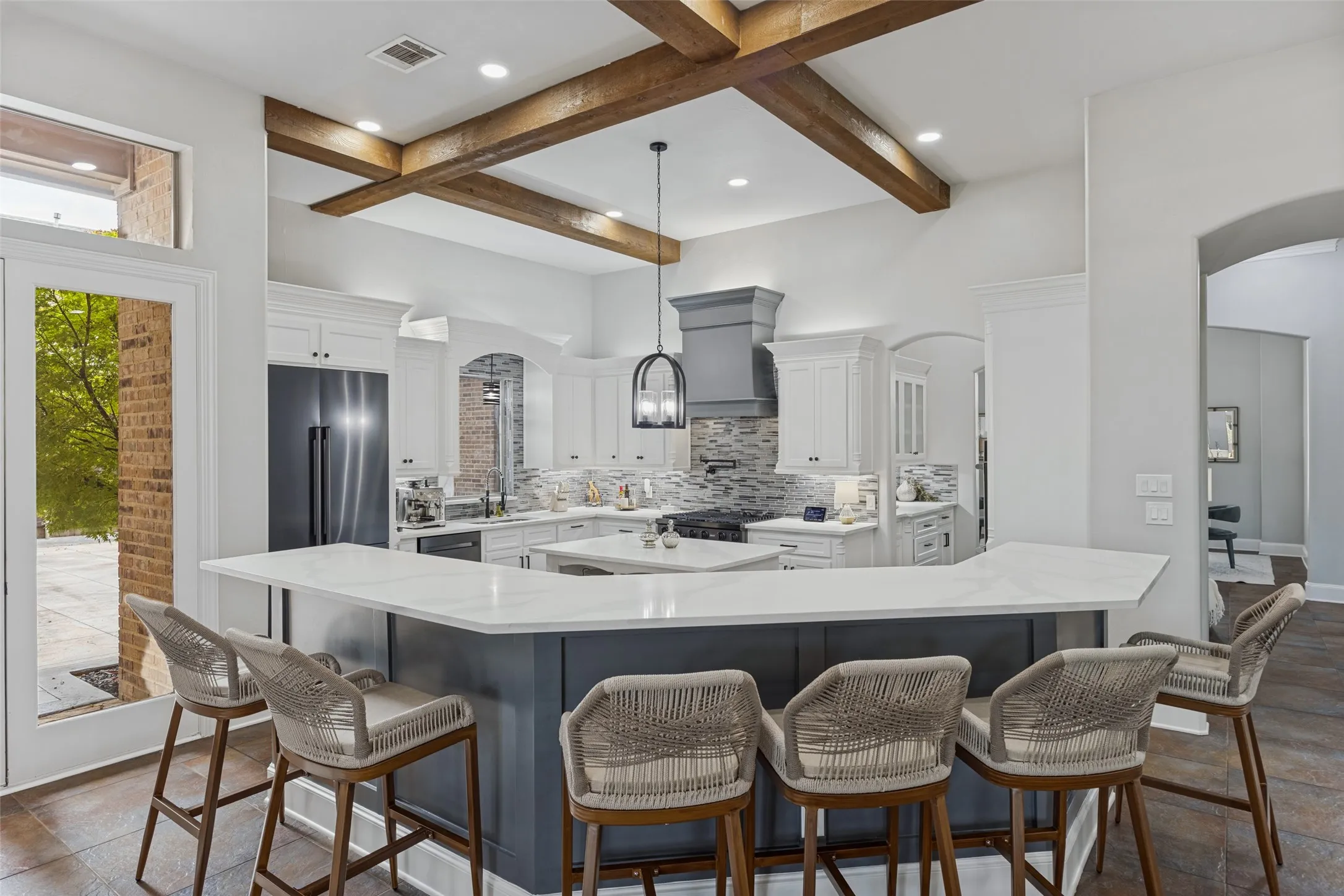 Single Family Residence For Sale in Denton County , 2613 Round Table Boulevard, Lewisville, Texas 75056, 5 Bedroom, 5 Bathroom, 4 Garage spaces, 6,000 Sqft, built in 2005, mls#21387413, Real Estate Agent in Lewisville, Homes For Sale in Denton county, Homes For Sale in Lewisville, Realtor in Lewisville Texas, Real Estate Brokerage Independent Realty Texas, Luminita Cordes Realtor