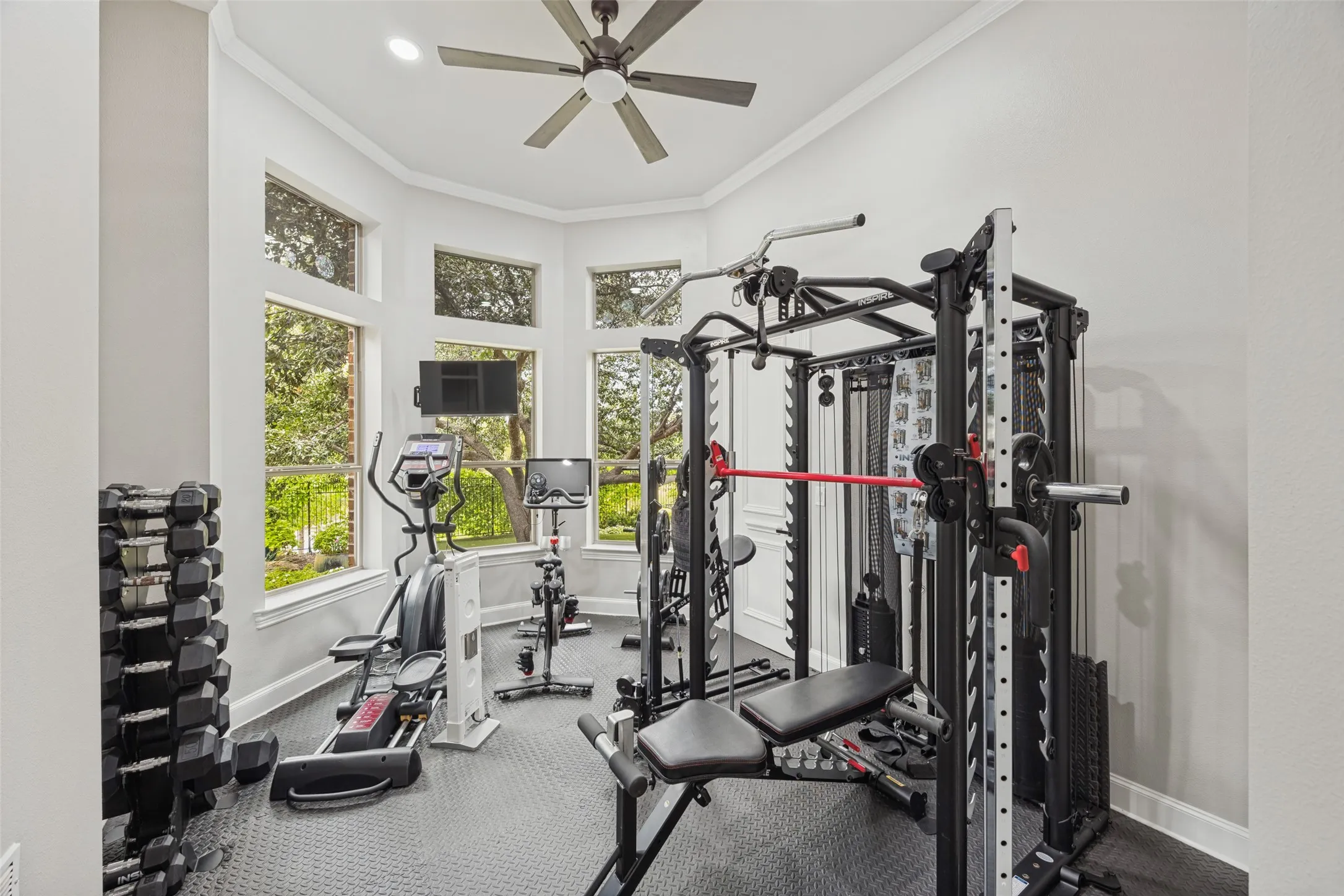 Single Family Residence For Sale in Denton County , 2613 Round Table Boulevard, Lewisville, Texas 75056, 5 Bedroom, 5 Bathroom, 4 Garage spaces, 6,000 Sqft, built in 2005, mls#21387413, Real Estate Agent in Lewisville, Homes For Sale in Denton county, Homes For Sale in Lewisville, Realtor in Lewisville Texas, Real Estate Brokerage Independent Realty Texas, Luminita Cordes Realtor