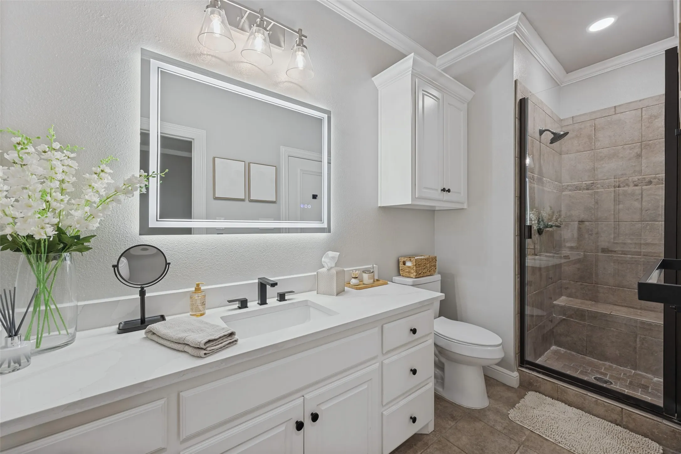Single Family Residence For Sale in Denton County , 2613 Round Table Boulevard, Lewisville, Texas 75056, 5 Bedroom, 5 Bathroom, 4 Garage spaces, 6,000 Sqft, built in 2005, mls#21387413, Real Estate Agent in Lewisville, Homes For Sale in Denton county, Homes For Sale in Lewisville, Realtor in Lewisville Texas, Real Estate Brokerage Independent Realty Texas, Luminita Cordes Realtor