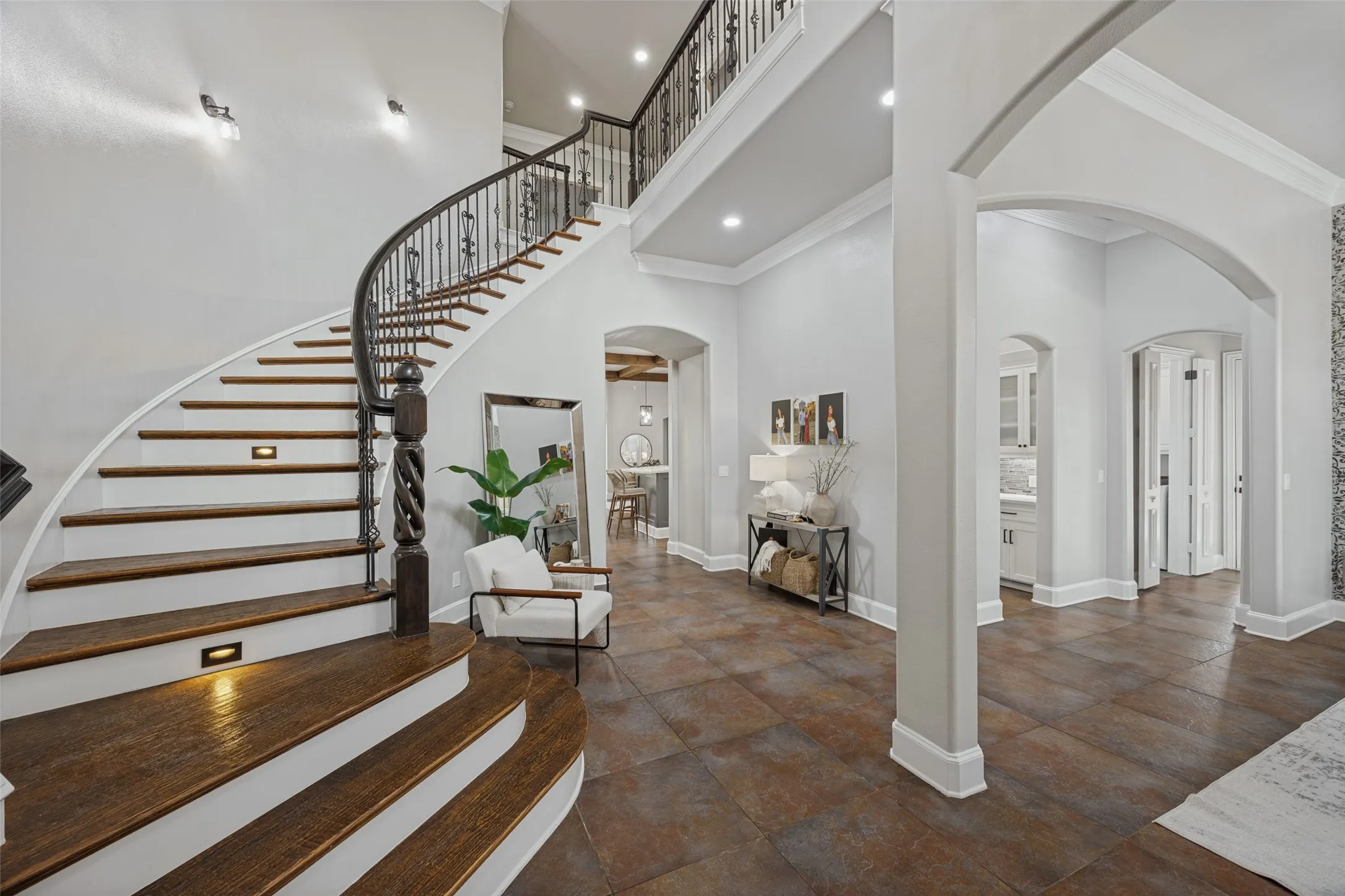 Single Family Residence For Sale in Denton County , 2613 Round Table Boulevard, Lewisville, Texas 75056, 5 Bedroom, 5 Bathroom, 4 Garage spaces, 6,000 Sqft, built in 2005, mls#21387413, Real Estate Agent in Lewisville, Homes For Sale in Denton county, Homes For Sale in Lewisville, Realtor in Lewisville Texas, Real Estate Brokerage Independent Realty Texas, Luminita Cordes Realtor