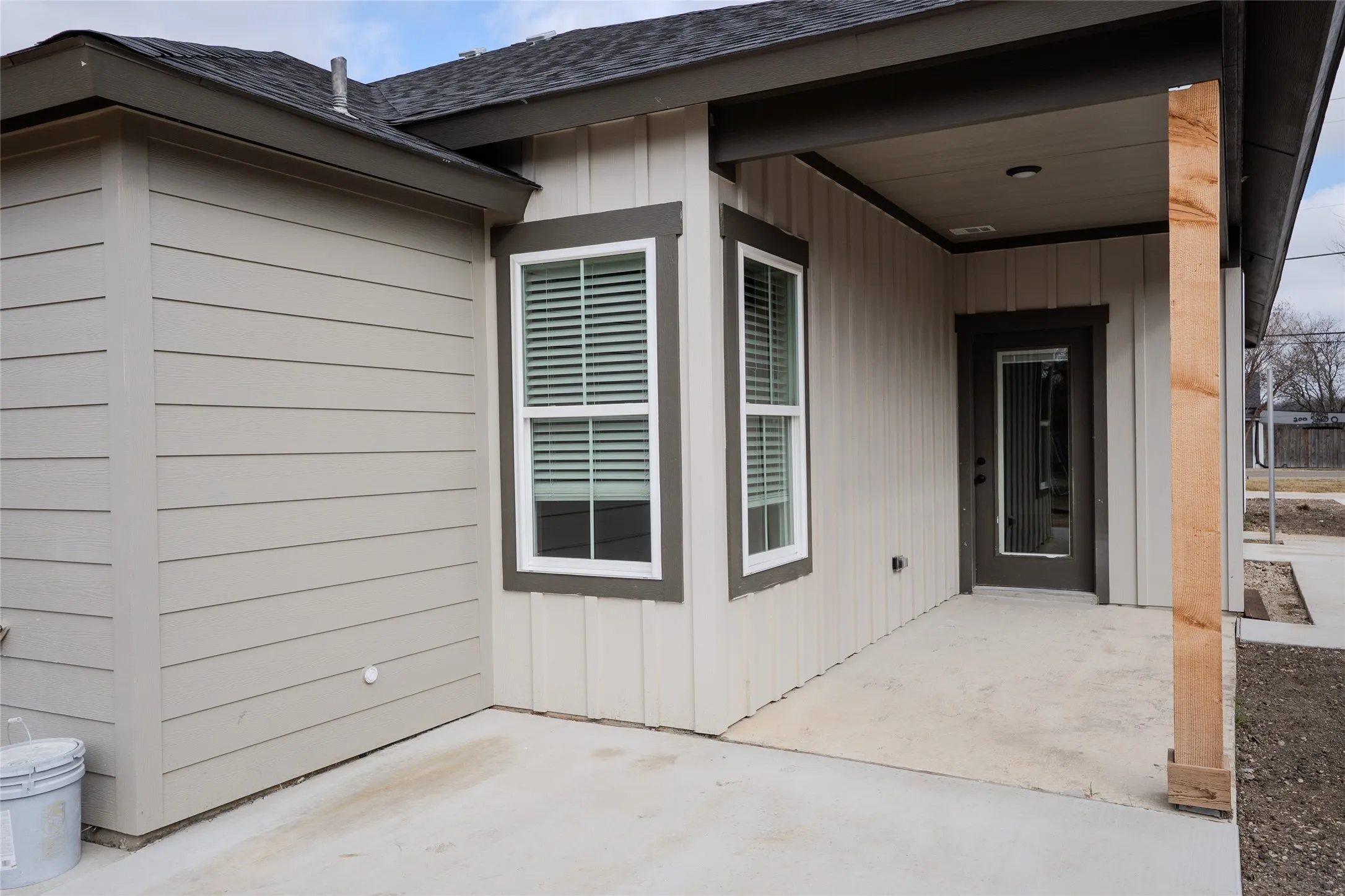 Duplex For Rent in Ellis County , 390 N Dallas Street, Palmer, Texas 75152, 3 Bedroom, 2 Bathroom, Garage spaces, 1,465 Sqft, built in 2025, mls#21388387, Real Estate Agent in Palmer, Homes For Rent in Ellis county, Homes For Rent in Palmer, Realtor in Palmer Texas, Real Estate Brokerage Independent Realty Texas, Luminita Cordes Realtor