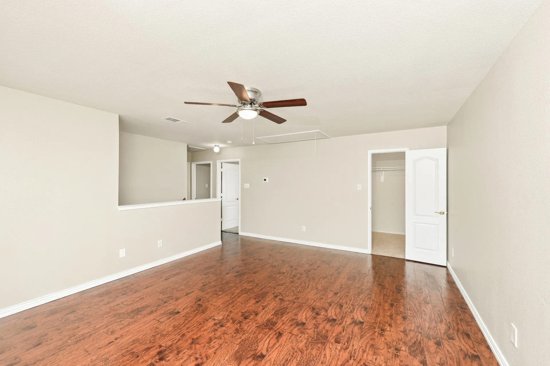 Single Family Residence For Sale in Ellis County , 3911 Alpha Way, Midlothian, Texas 76065, 4 Bedroom, 3 Bathroom, 2 Garage spaces, 2,587 Sqft, built in 2005, mls#21389539, Real Estate Agent in Midlothian, Homes For Sale in Ellis county, Homes For Sale in Midlothian, Realtor in Midlothian Texas, Real Estate Brokerage Independent Realty Texas, Luminita Cordes Realtor