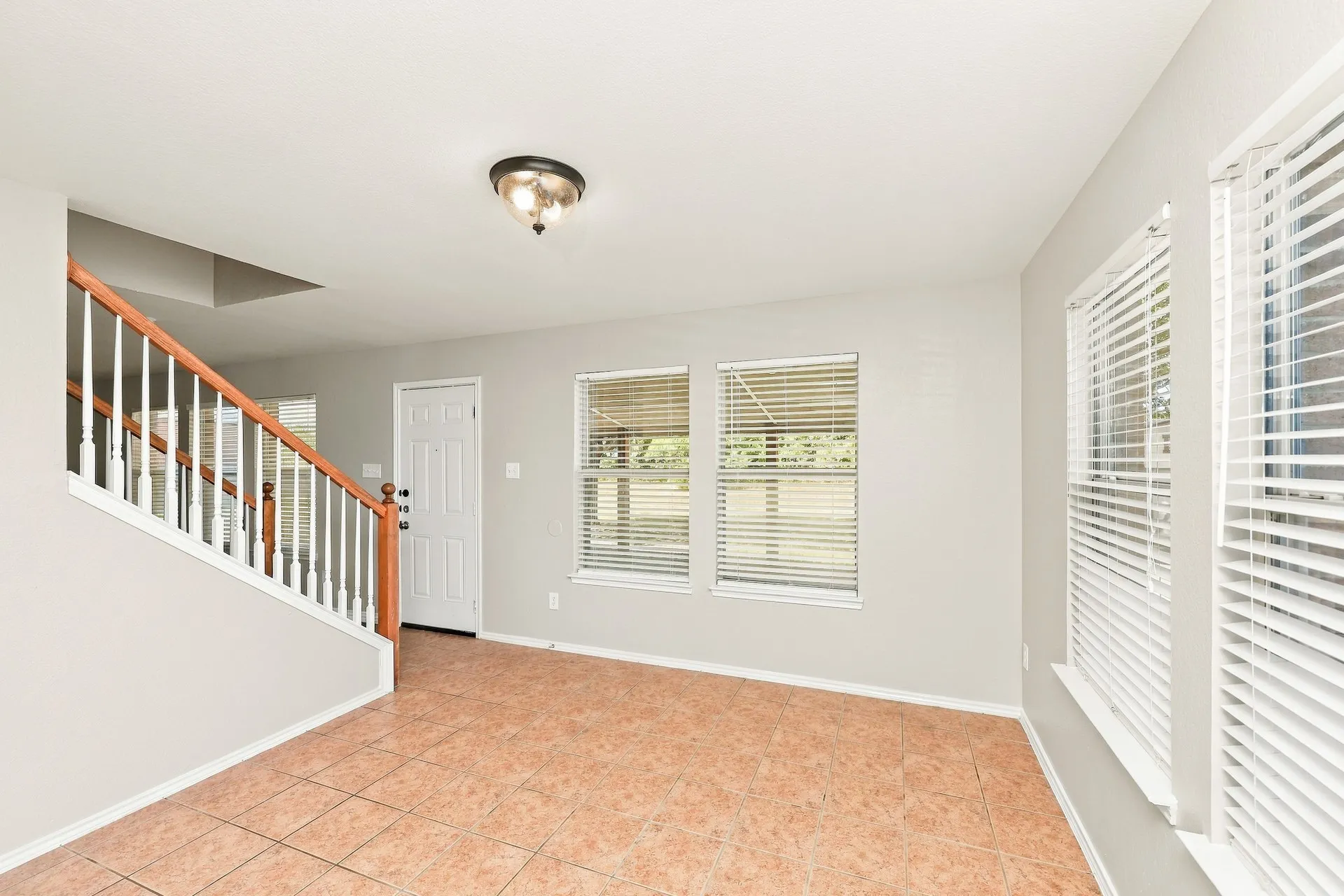 Single Family Residence For Sale in Ellis County , 3911 Alpha Way, Midlothian, Texas 76065, 4 Bedroom, 3 Bathroom, 2 Garage spaces, 2,587 Sqft, built in 2005, mls#21389539, Real Estate Agent in Midlothian, Homes For Sale in Ellis county, Homes For Sale in Midlothian, Realtor in Midlothian Texas, Real Estate Brokerage Independent Realty Texas, Luminita Cordes Realtor