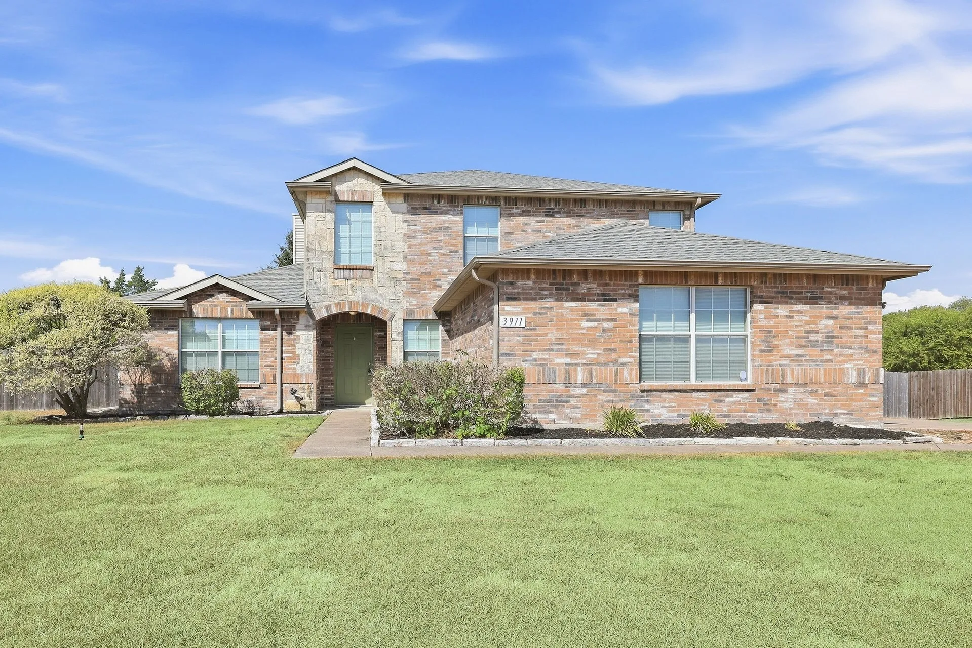 Single Family Residence For Sale
