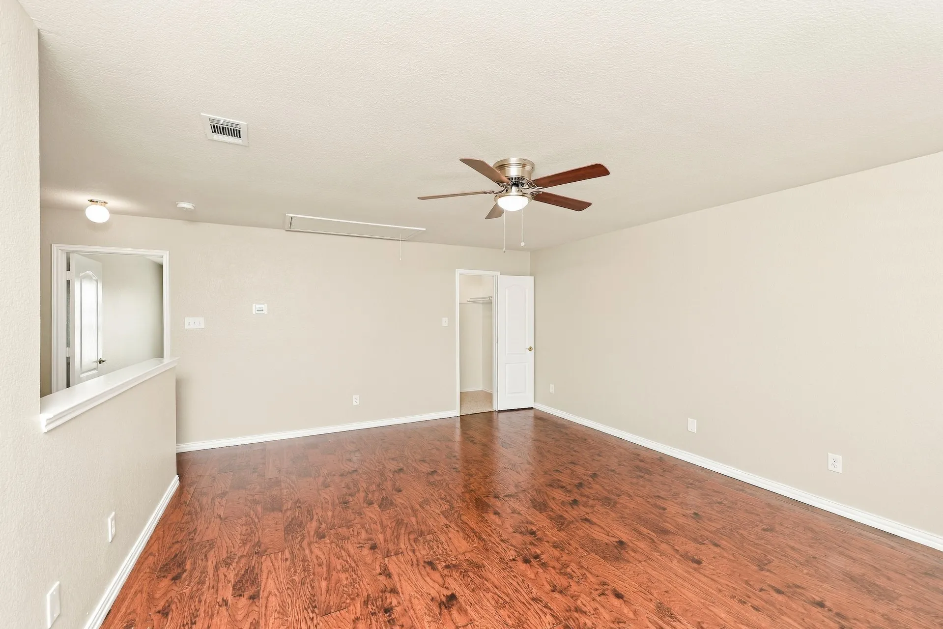Single Family Residence For Sale in Ellis County , 3911 Alpha Way, Midlothian, Texas 76065, 4 Bedroom, 3 Bathroom, 2 Garage spaces, 2,587 Sqft, built in 2005, mls#21389539, Real Estate Agent in Midlothian, Homes For Sale in Ellis county, Homes For Sale in Midlothian, Realtor in Midlothian Texas, Real Estate Brokerage Independent Realty Texas, Luminita Cordes Realtor