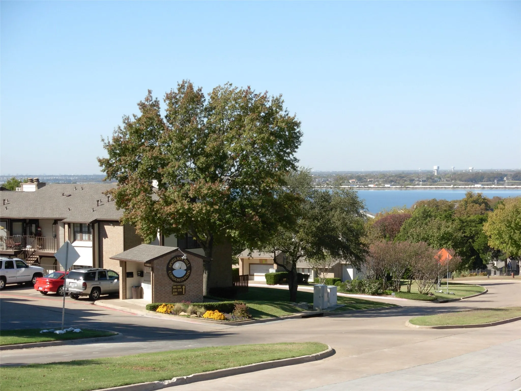 Condominium For Rent in Rockwall County , 373 Henry M Chandler Drive, Rockwall, Texas 75032, 2 Bedroom, 2 Bathroom, Garage spaces, 1,022 Sqft, built in 1983, mls#21389594, Real Estate Agent in Rockwall, Homes For Rent in Rockwall county, Homes For Rent in Rockwall, Realtor in Rockwall Texas, Real Estate Brokerage Independent Realty Texas, Luminita Cordes Realtor