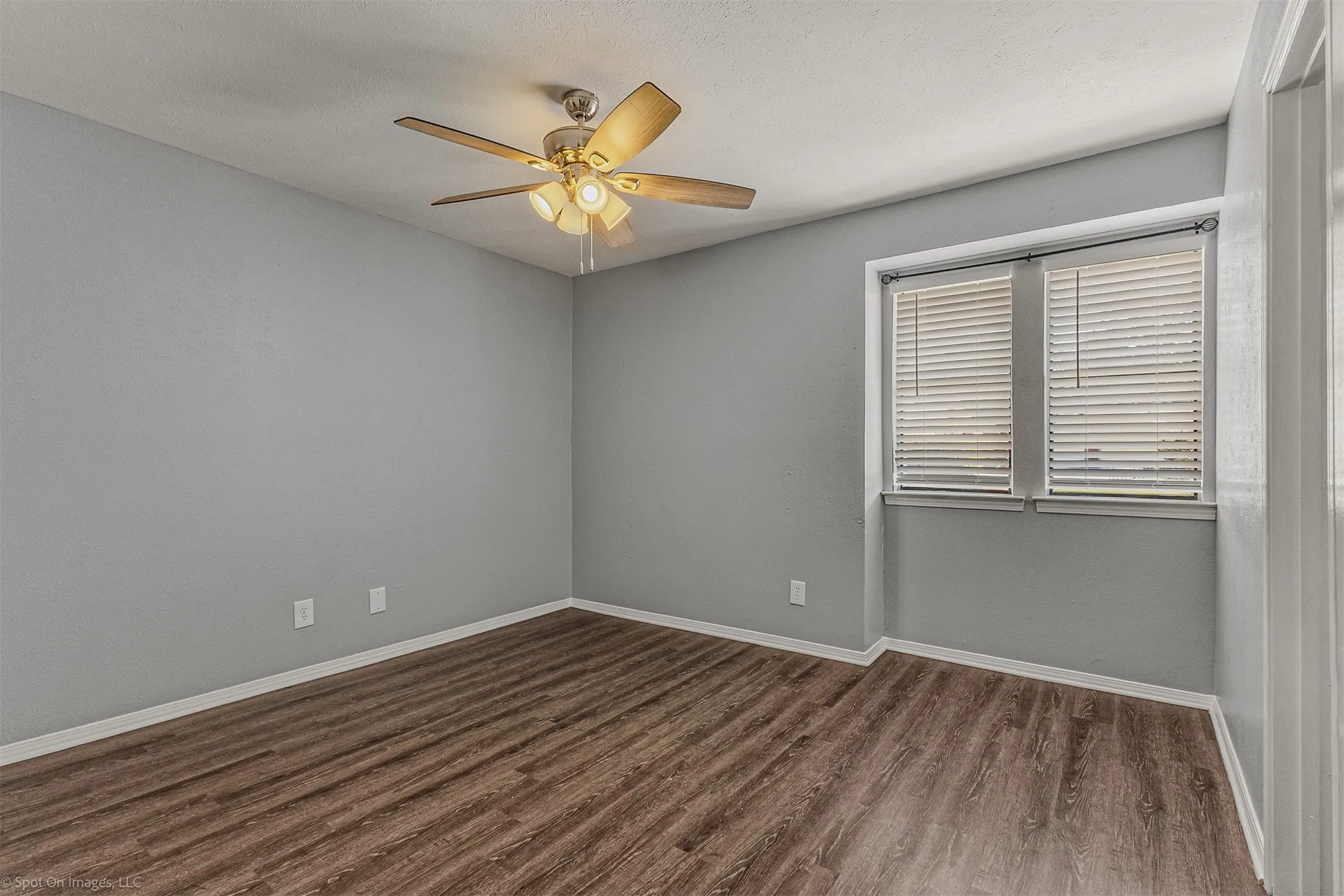 Condominium For Rent in Rockwall County , 373 Henry M Chandler Drive, Rockwall, Texas 75032, 2 Bedroom, 2 Bathroom, Garage spaces, 1,022 Sqft, built in 1983, mls#21389594, Real Estate Agent in Rockwall, Homes For Rent in Rockwall county, Homes For Rent in Rockwall, Realtor in Rockwall Texas, Real Estate Brokerage Independent Realty Texas, Luminita Cordes Realtor