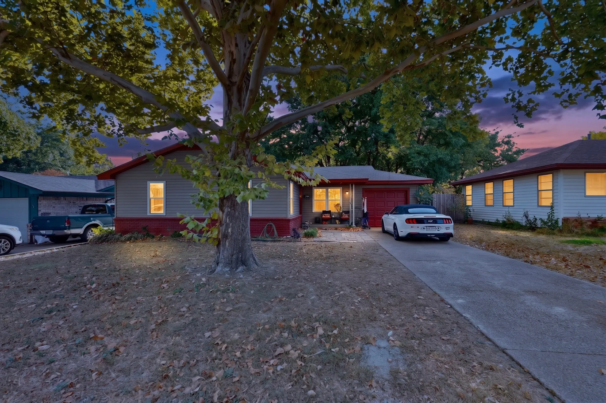 Single Family Residence For Sale in Dallas County , 551 Dawson Drive, Duncanville, Texas 75116, 3 Bedroom, 2 Bathroom, 1 Garage spaces, 1,555 Sqft, built in 1967, mls#21389264, Real Estate Agent in Duncanville, Homes For Sale in Dallas county, Homes For Sale in Duncanville, Realtor in Duncanville Texas, Real Estate Brokerage Independent Realty Texas, Luminita Cordes Realtor