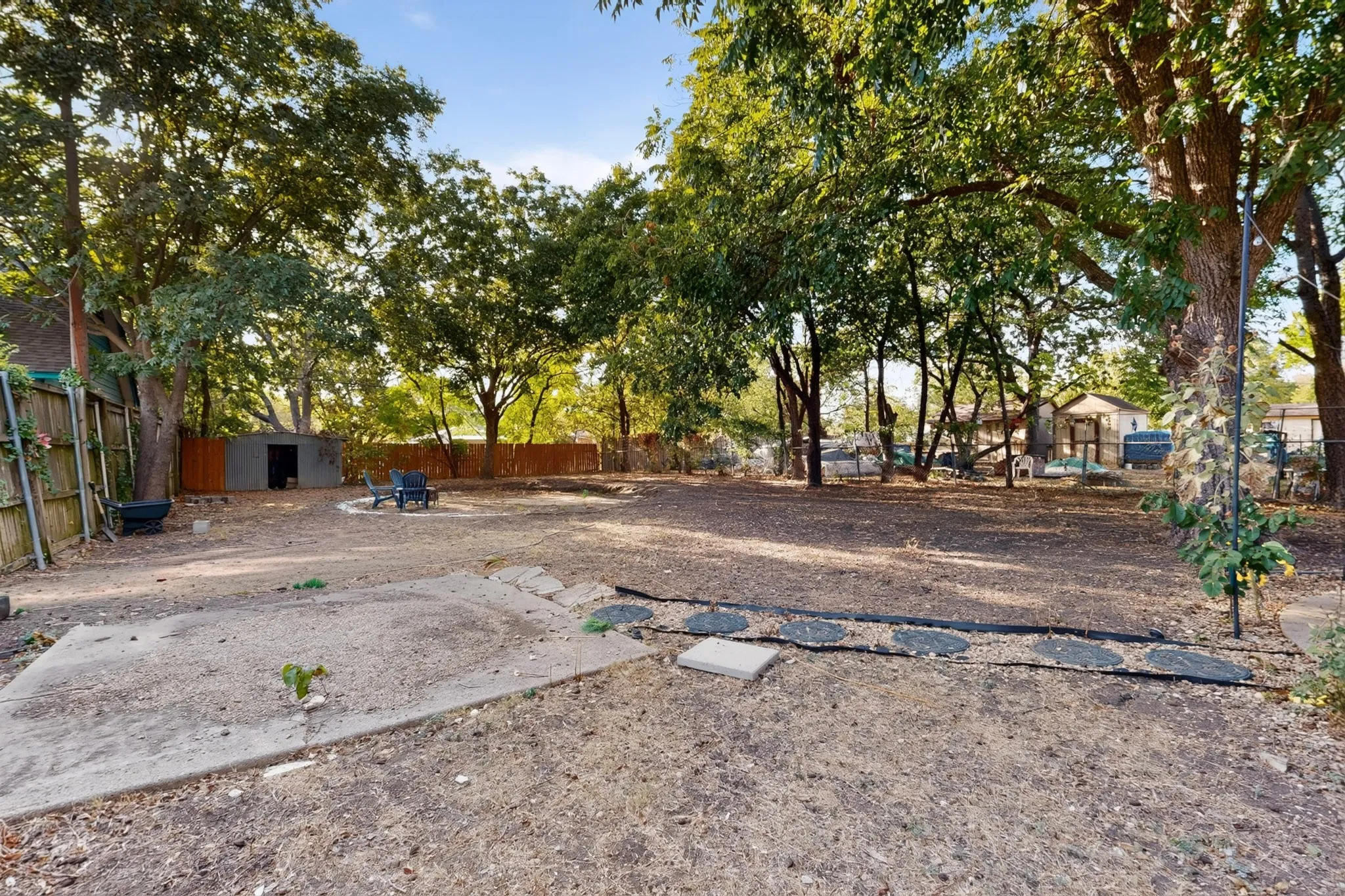 Single Family Residence For Sale in Dallas County , 551 Dawson Drive, Duncanville, Texas 75116, 3 Bedroom, 2 Bathroom, 1 Garage spaces, 1,555 Sqft, built in 1967, mls#21389264, Real Estate Agent in Duncanville, Homes For Sale in Dallas county, Homes For Sale in Duncanville, Realtor in Duncanville Texas, Real Estate Brokerage Independent Realty Texas, Luminita Cordes Realtor