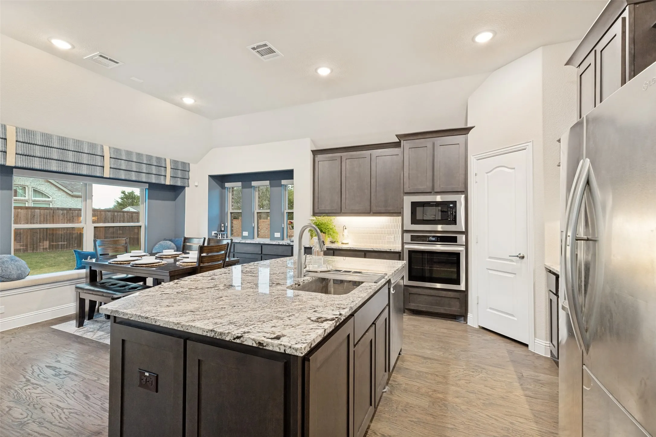 Single Family Residence For Sale in Collin County , 3713 Republic Trail, Melissa, Texas 75454, 4 Bedroom, 3 Bathroom, 2 Garage spaces, 3,296 Sqft, built in 2022, mls#21389545, Real Estate Agent in Melissa, Homes For Sale in Collin county, Homes For Sale in Melissa, Realtor in Melissa Texas, Real Estate Brokerage Independent Realty Texas, Luminita Cordes Realtor