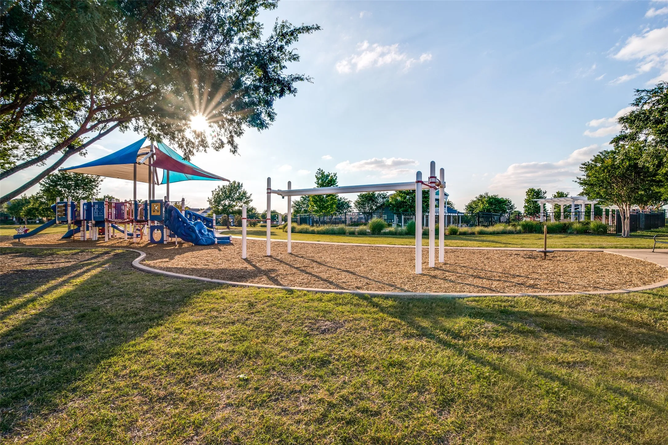 Single Family Residence For Sale in Collin County , 3713 Republic Trail, Melissa, Texas 75454, 4 Bedroom, 3 Bathroom, 2 Garage spaces, 3,296 Sqft, built in 2022, mls#21389545, Real Estate Agent in Melissa, Homes For Sale in Collin county, Homes For Sale in Melissa, Realtor in Melissa Texas, Real Estate Brokerage Independent Realty Texas, Luminita Cordes Realtor