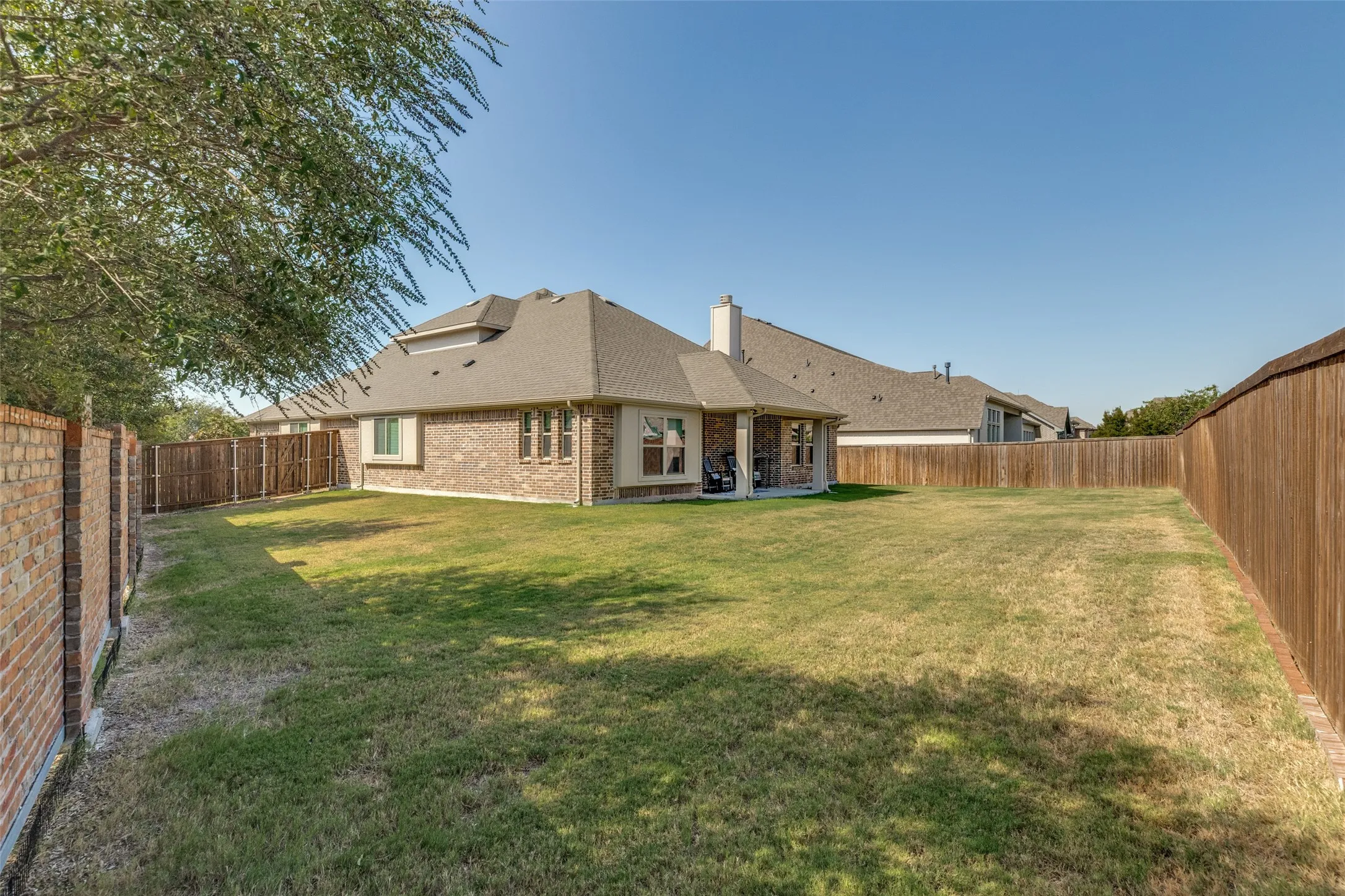 Single Family Residence For Sale in Collin County , 3713 Republic Trail, Melissa, Texas 75454, 4 Bedroom, 3 Bathroom, 2 Garage spaces, 3,296 Sqft, built in 2022, mls#21389545, Real Estate Agent in Melissa, Homes For Sale in Collin county, Homes For Sale in Melissa, Realtor in Melissa Texas, Real Estate Brokerage Independent Realty Texas, Luminita Cordes Realtor