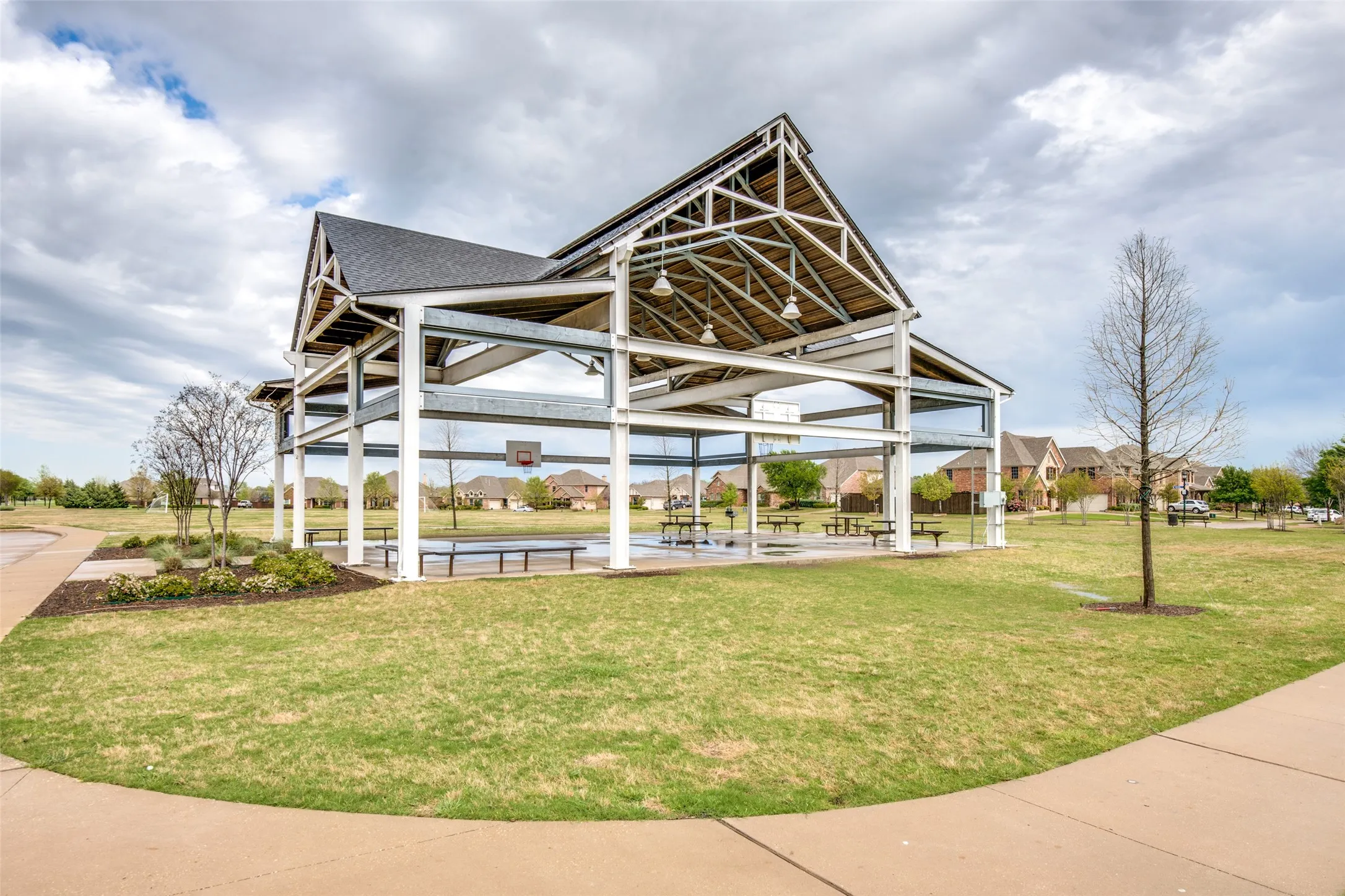 Single Family Residence For Sale in Collin County , 3713 Republic Trail, Melissa, Texas 75454, 4 Bedroom, 3 Bathroom, 2 Garage spaces, 3,296 Sqft, built in 2022, mls#21389545, Real Estate Agent in Melissa, Homes For Sale in Collin county, Homes For Sale in Melissa, Realtor in Melissa Texas, Real Estate Brokerage Independent Realty Texas, Luminita Cordes Realtor