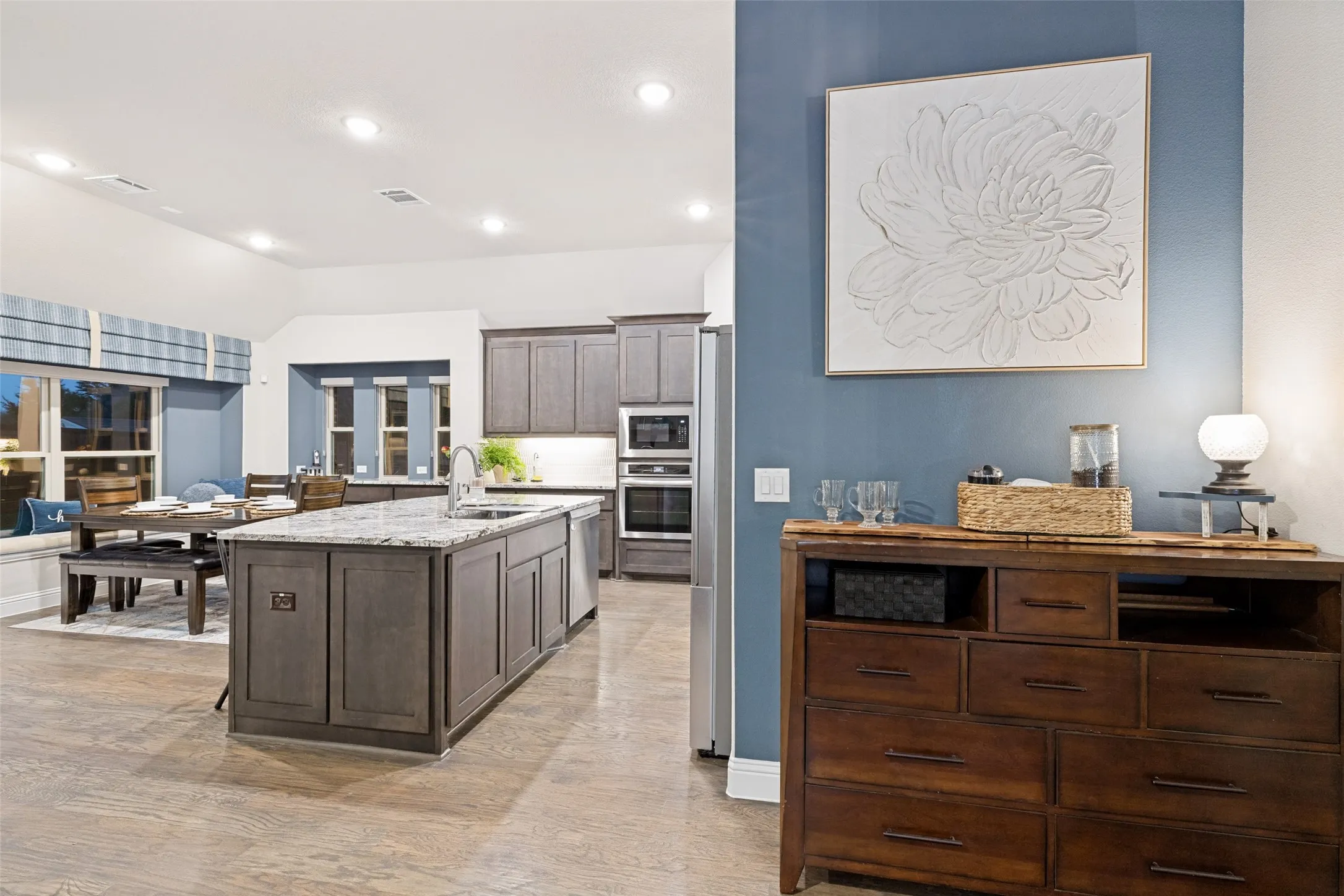 Single Family Residence For Sale in Collin County , 3713 Republic Trail, Melissa, Texas 75454, 4 Bedroom, 3 Bathroom, 2 Garage spaces, 3,296 Sqft, built in 2022, mls#21389545, Real Estate Agent in Melissa, Homes For Sale in Collin county, Homes For Sale in Melissa, Realtor in Melissa Texas, Real Estate Brokerage Independent Realty Texas, Luminita Cordes Realtor