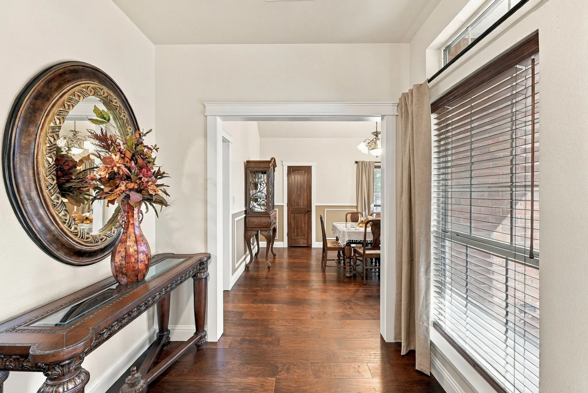 Single Family Residence For Sale in Ellis County , 4218 Fm 66, Waxahachie, Texas 75167, 3 Bedroom, 3 Bathroom, 2 Garage spaces, 2,826 Sqft, built in 2004, mls#21387067, Real Estate Agent in Waxahachie, Homes For Sale in Ellis county, Homes For Sale in Waxahachie, Realtor in Waxahachie Texas, Real Estate Brokerage Independent Realty Texas, Luminita Cordes Realtor