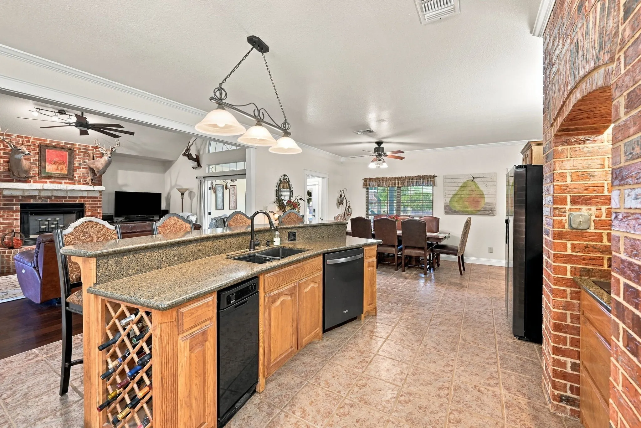 Single Family Residence For Sale in Ellis County , 4218 Fm 66, Waxahachie, Texas 75167, 3 Bedroom, 3 Bathroom, 2 Garage spaces, 2,826 Sqft, built in 2004, mls#21387067, Real Estate Agent in Waxahachie, Homes For Sale in Ellis county, Homes For Sale in Waxahachie, Realtor in Waxahachie Texas, Real Estate Brokerage Independent Realty Texas, Luminita Cordes Realtor
