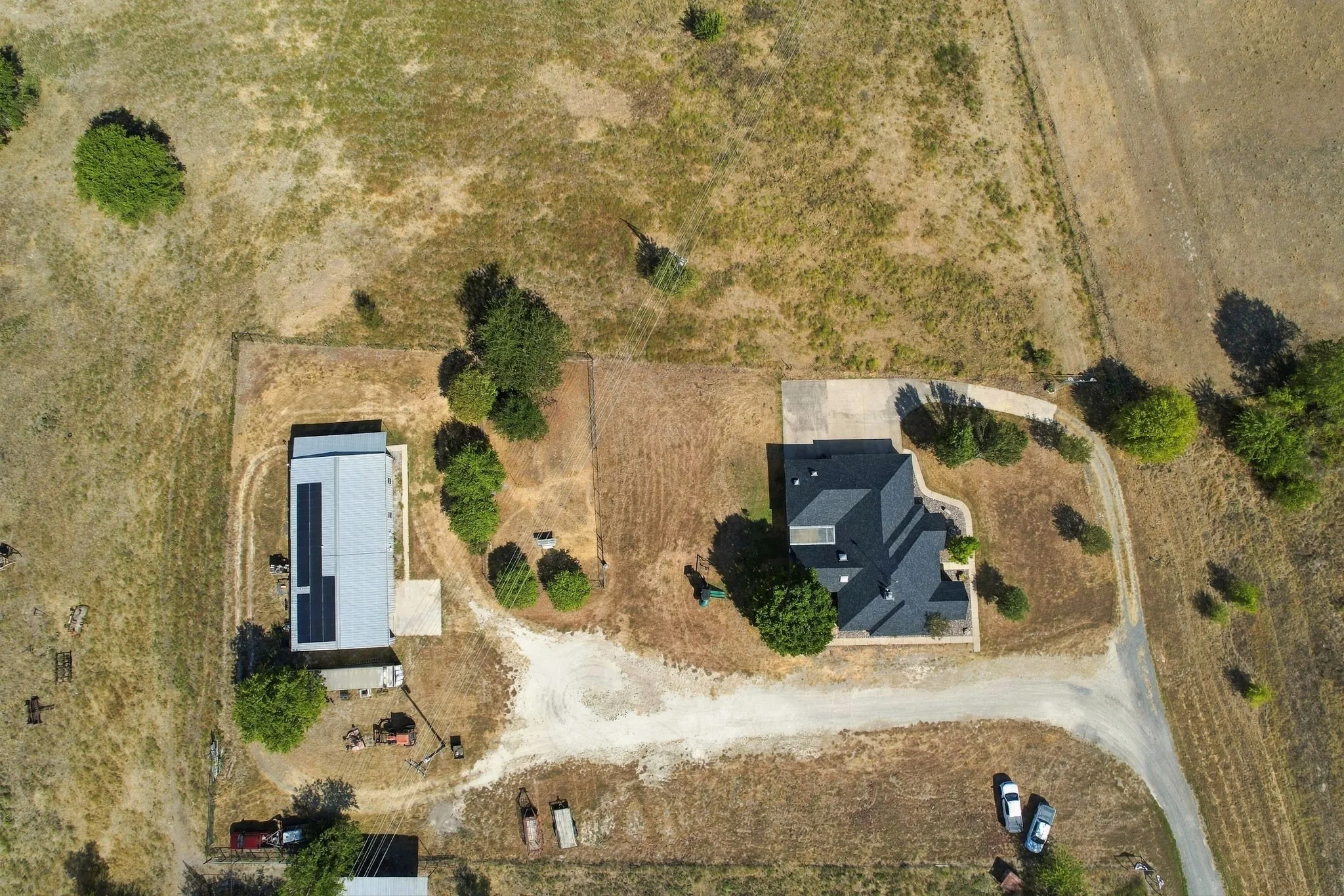 Single Family Residence For Sale in Ellis County , 4218 Fm 66, Waxahachie, Texas 75167, 3 Bedroom, 3 Bathroom, 2 Garage spaces, 2,826 Sqft, built in 2004, mls#21387067, Real Estate Agent in Waxahachie, Homes For Sale in Ellis county, Homes For Sale in Waxahachie, Realtor in Waxahachie Texas, Real Estate Brokerage Independent Realty Texas, Luminita Cordes Realtor