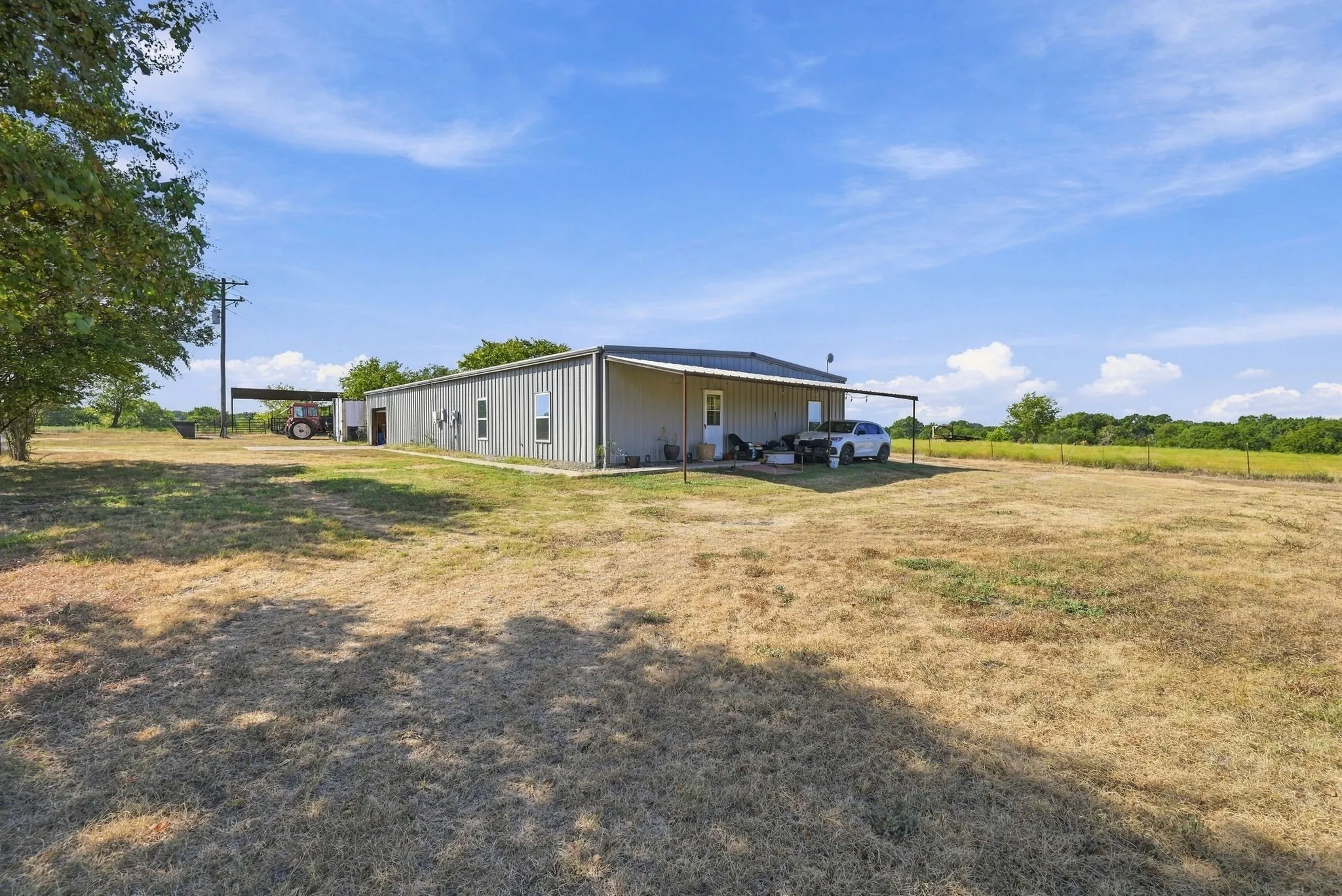 Single Family Residence For Sale in Ellis County , 4218 Fm 66, Waxahachie, Texas 75167, 3 Bedroom, 3 Bathroom, 2 Garage spaces, 2,826 Sqft, built in 2004, mls#21387067, Real Estate Agent in Waxahachie, Homes For Sale in Ellis county, Homes For Sale in Waxahachie, Realtor in Waxahachie Texas, Real Estate Brokerage Independent Realty Texas, Luminita Cordes Realtor