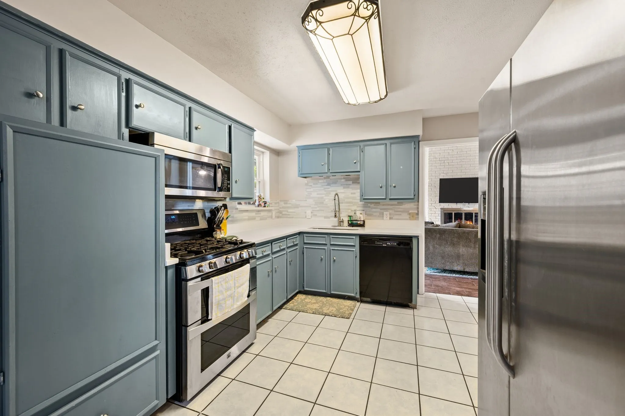 Single Family Residence For Sale in Collin County , 2405 Ridgewood Drive, Plano, Texas 75074, 4 Bedroom, 2 Bathroom, 2 Garage spaces, 2,179 Sqft, built in 1974, mls#21388862, Real Estate Agent in Plano, Homes For Sale in Collin county, Homes For Sale in Plano, Realtor in Plano Texas, Real Estate Brokerage Independent Realty Texas, Luminita Cordes Realtor