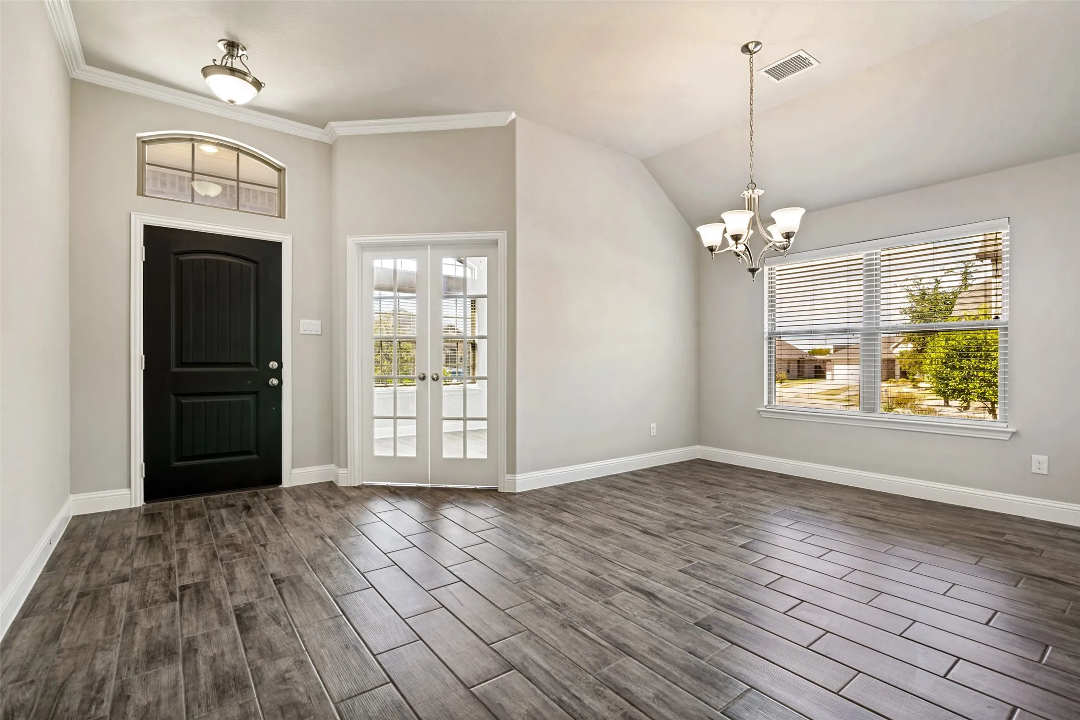 Single Family Residence For Sale in Rockwall County , 211 Jacaranda Drive, Royse City, Texas 75189, 3 Bedroom, 2 Bathroom, 2 Garage spaces, 2,120 Sqft, built in 2020, mls#21389506, Real Estate Agent in Royse City, Homes For Sale in Rockwall county, Homes For Sale in Royse City, Realtor in Royse City Texas, Real Estate Brokerage Independent Realty Texas, Luminita Cordes Realtor
