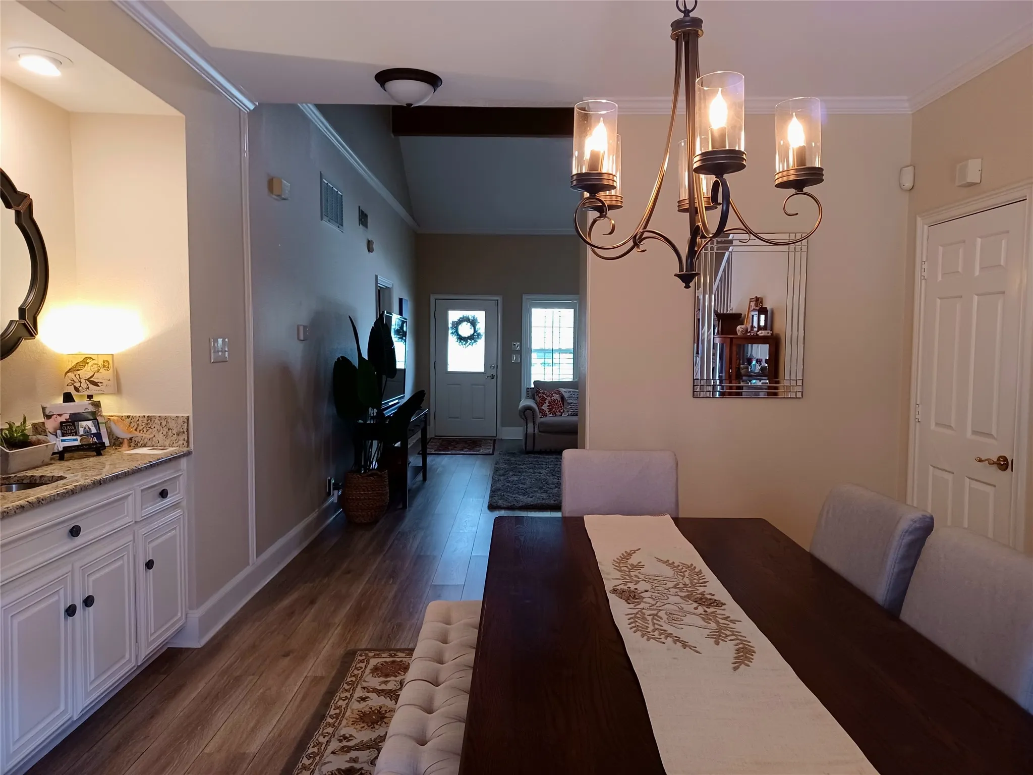 Townhouse For Rent in Tarrant County , 3611 Soft Wind Court, Grapevine, Texas 76051, 2 Bedroom, 4 Bathroom, 2 Garage spaces, 2,052 Sqft, built in 1985, mls#21389592, Real Estate Agent in Grapevine, Homes For Rent in Tarrant county, Homes For Rent in Grapevine, Realtor in Grapevine Texas, Real Estate Brokerage Independent Realty Texas, Luminita Cordes Realtor