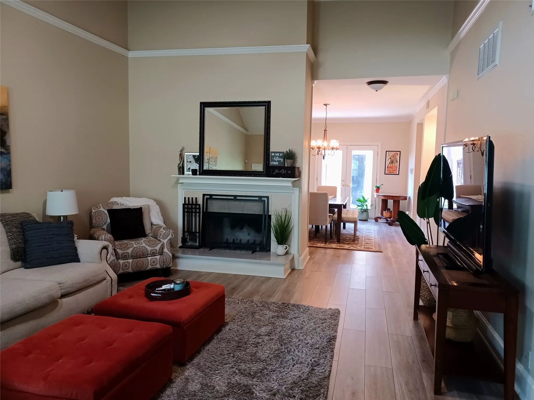 Townhouse For Rent in Tarrant County , 3611 Soft Wind Court, Grapevine, Texas 76051, 2 Bedroom, 4 Bathroom, 2 Garage spaces, 2,052 Sqft, built in 1985, mls#21389592, Real Estate Agent in Grapevine, Homes For Rent in Tarrant county, Homes For Rent in Grapevine, Realtor in Grapevine Texas, Real Estate Brokerage Independent Realty Texas, Luminita Cordes Realtor