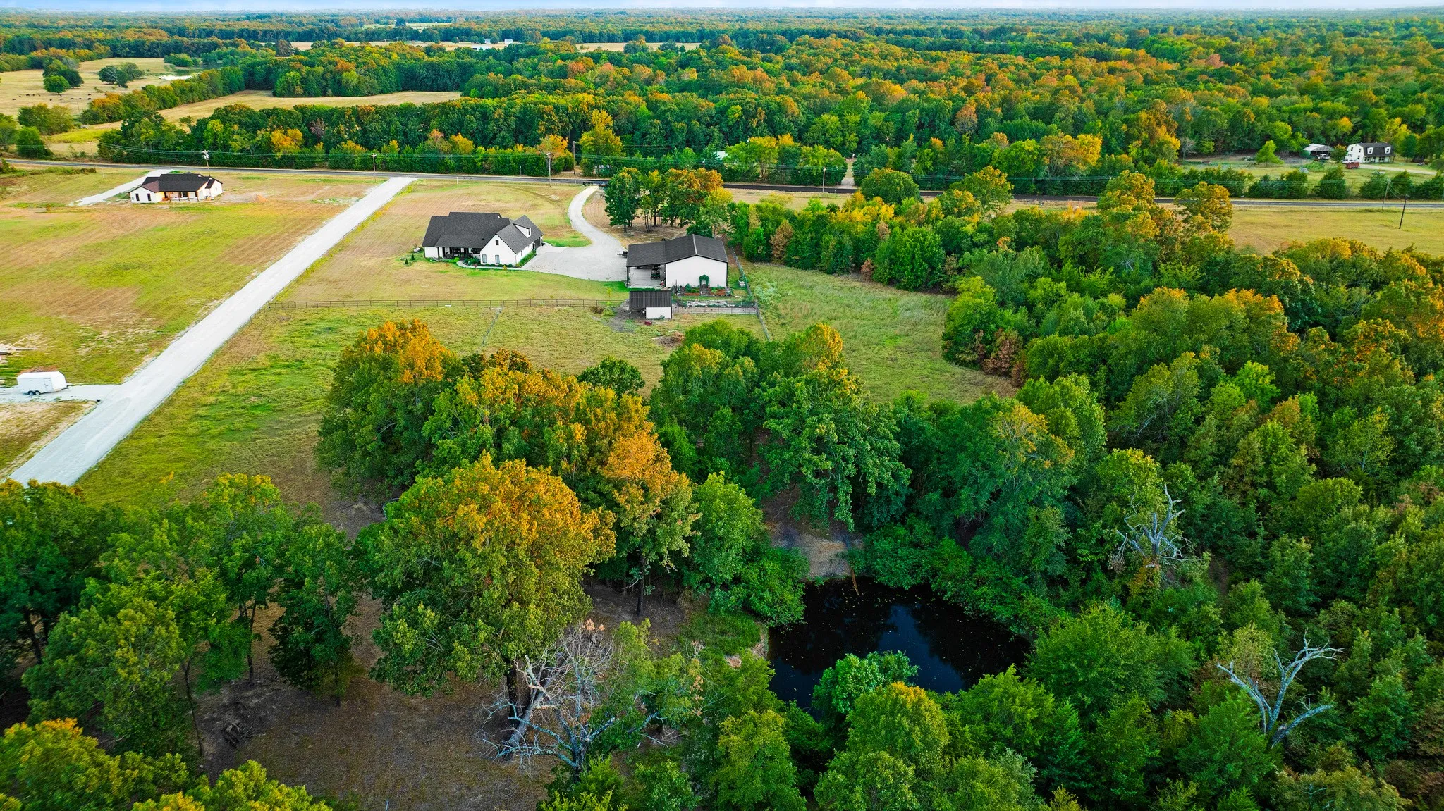 Single Family Residence For Sale in Lamar County , 15170 Farm Road 79, Sumner, Texas 75486, 5 Bedroom, 5 Bathroom, 2 Garage spaces, 3,600 Sqft, built in 2022, mls#21386391, Real Estate Agent in Sumner, Homes For Sale in Lamar county, Homes For Sale in Sumner, Realtor in Sumner Texas, Real Estate Brokerage Independent Realty Texas, Luminita Cordes Realtor