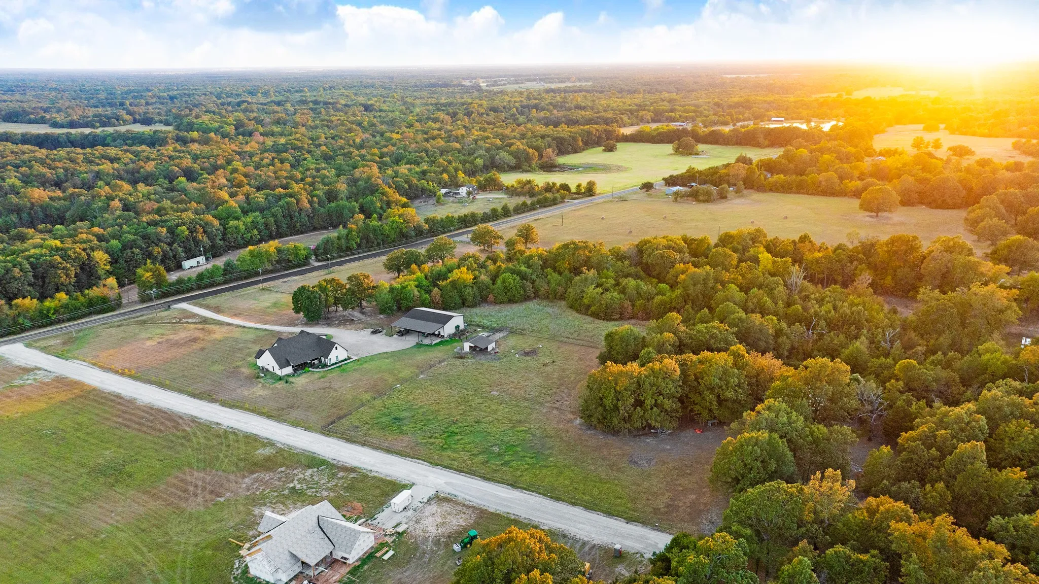 Single Family Residence For Sale in Lamar County , 15170 Farm Road 79, Sumner, Texas 75486, 5 Bedroom, 5 Bathroom, 2 Garage spaces, 3,600 Sqft, built in 2022, mls#21386391, Real Estate Agent in Sumner, Homes For Sale in Lamar county, Homes For Sale in Sumner, Realtor in Sumner Texas, Real Estate Brokerage Independent Realty Texas, Luminita Cordes Realtor