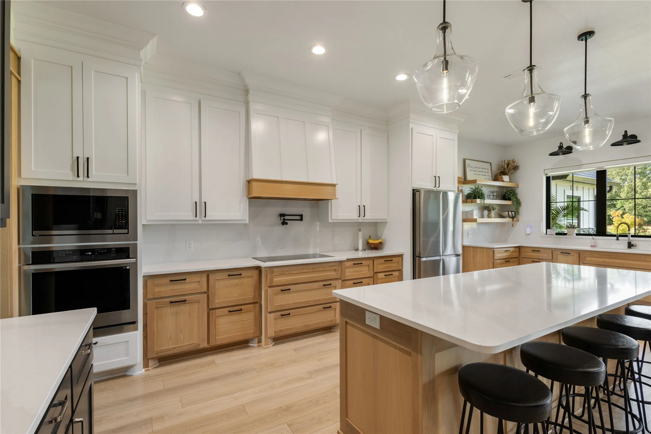 Single Family Residence For Sale in Lamar County , 15170 Farm Road 79, Sumner, Texas 75486, 5 Bedroom, 5 Bathroom, 2 Garage spaces, 3,600 Sqft, built in 2022, mls#21386391, Real Estate Agent in Sumner, Homes For Sale in Lamar county, Homes For Sale in Sumner, Realtor in Sumner Texas, Real Estate Brokerage Independent Realty Texas, Luminita Cordes Realtor