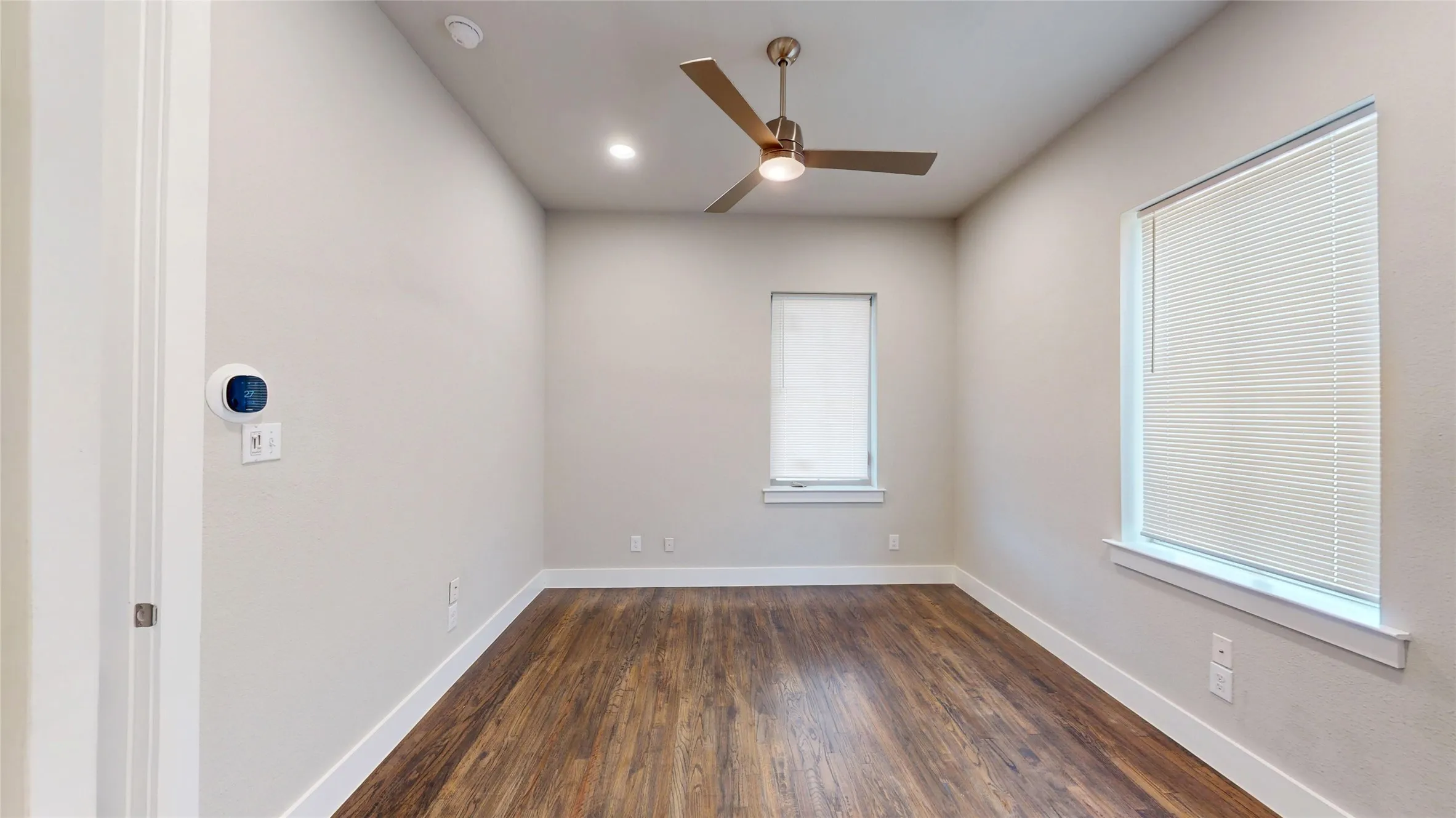 Townhouse For Sale in Dallas County , 13228 Bee Street, Farmers Branch, Texas 75234, 3 Bedroom, 4 Bathroom, 2 Garage spaces, 1,937 Sqft, built in 2017, mls#21389213, Real Estate Agent in Farmers Branch, Homes For Sale in Dallas county, Homes For Sale in Farmers Branch, Realtor in Farmers Branch Texas, Real Estate Brokerage Independent Realty Texas, Luminita Cordes Realtor