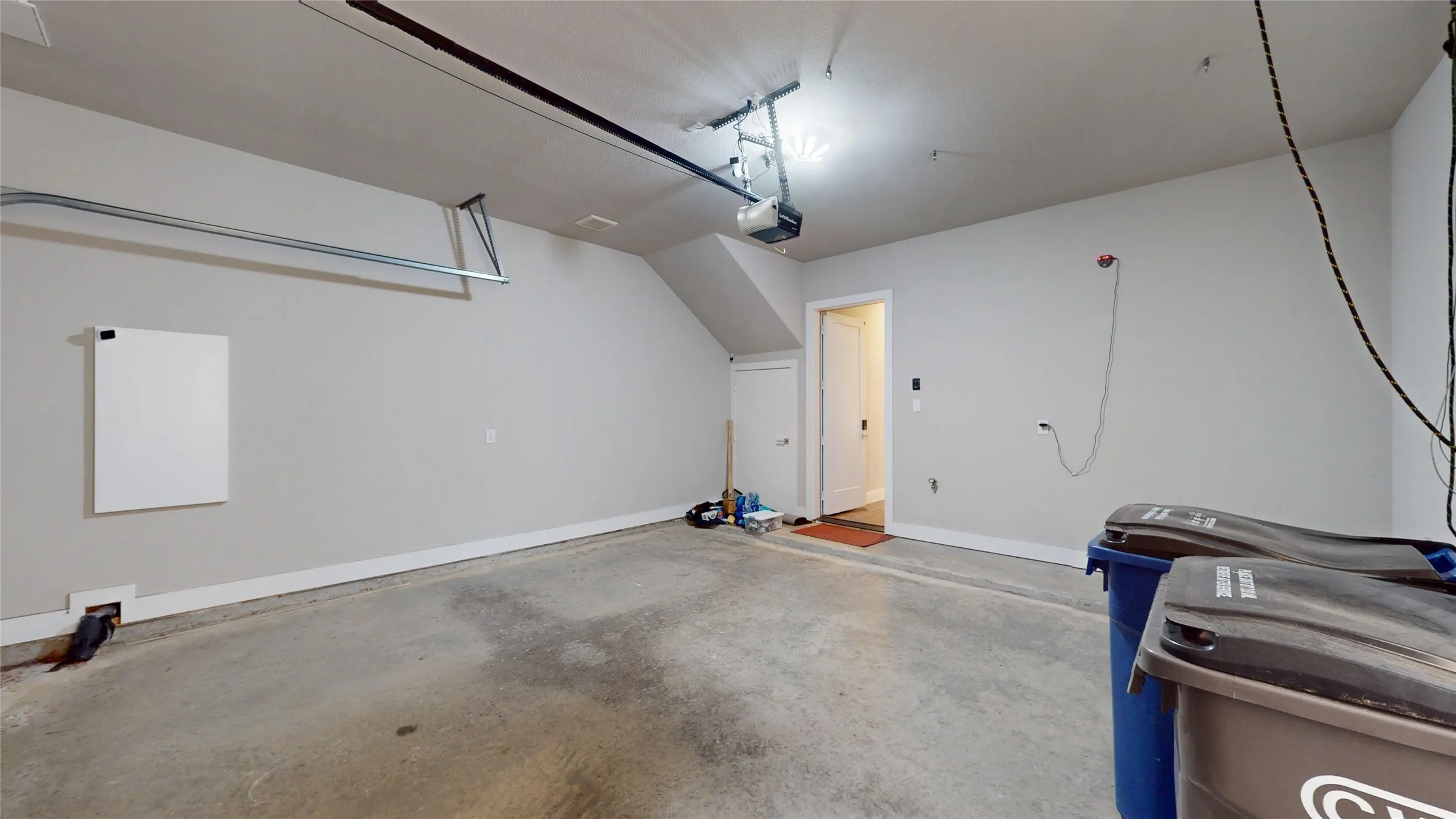 Townhouse For Sale in Dallas County , 13228 Bee Street, Farmers Branch, Texas 75234, 3 Bedroom, 4 Bathroom, 2 Garage spaces, 1,937 Sqft, built in 2017, mls#21389213, Real Estate Agent in Farmers Branch, Homes For Sale in Dallas county, Homes For Sale in Farmers Branch, Realtor in Farmers Branch Texas, Real Estate Brokerage Independent Realty Texas, Luminita Cordes Realtor