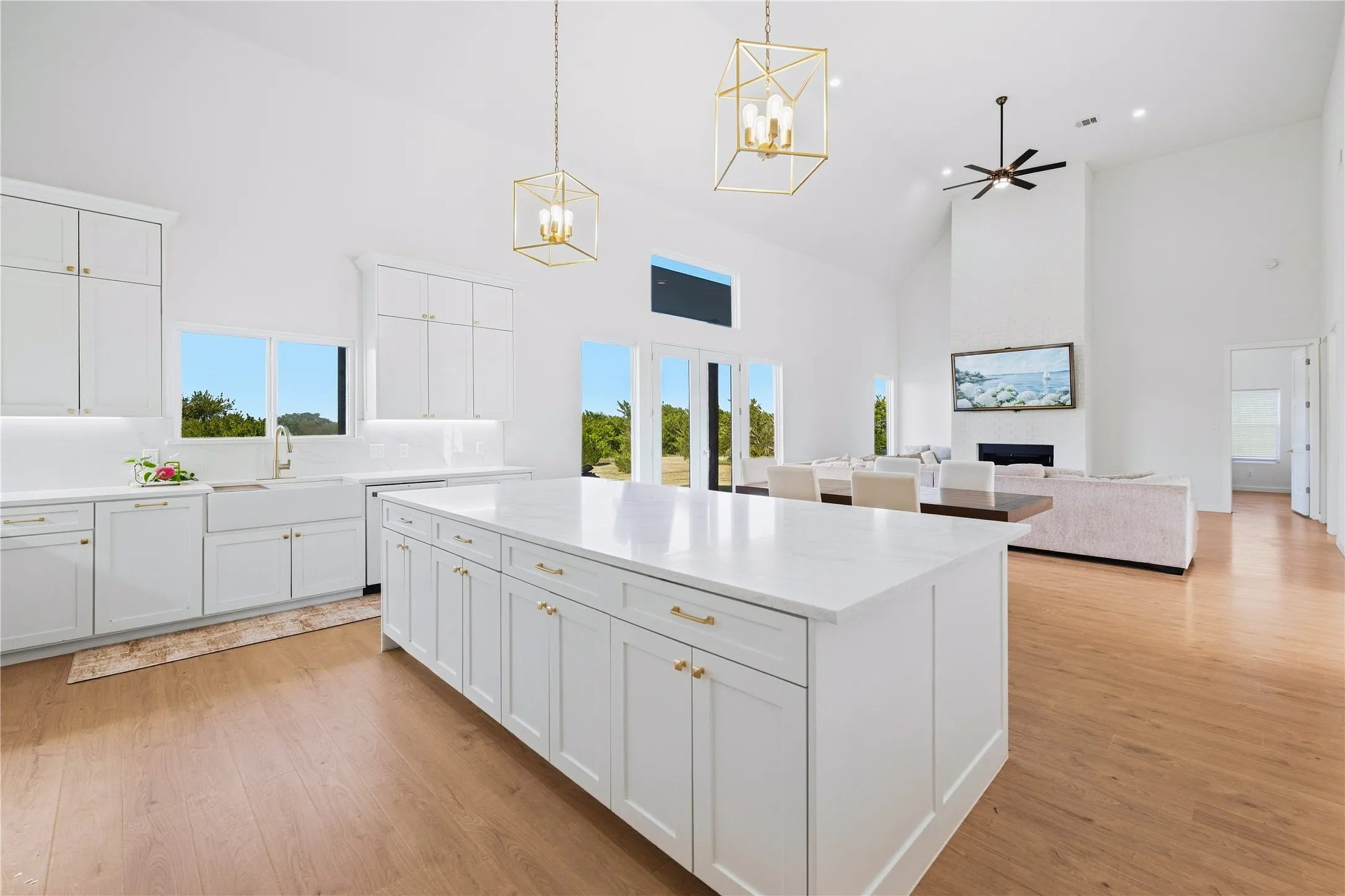 Single Family Residence For Sale in Johnson County , 1045 Augustus Court, Rio Vista, Texas 76093, 4 Bedroom, 3 Bathroom, Garage spaces, 2,577 Sqft, built in 2022, mls#21389588, Real Estate Agent in Rio Vista, Homes For Sale in Johnson county, Homes For Sale in Rio Vista, Realtor in Rio Vista Texas, Real Estate Brokerage Independent Realty Texas, Luminita Cordes Realtor
