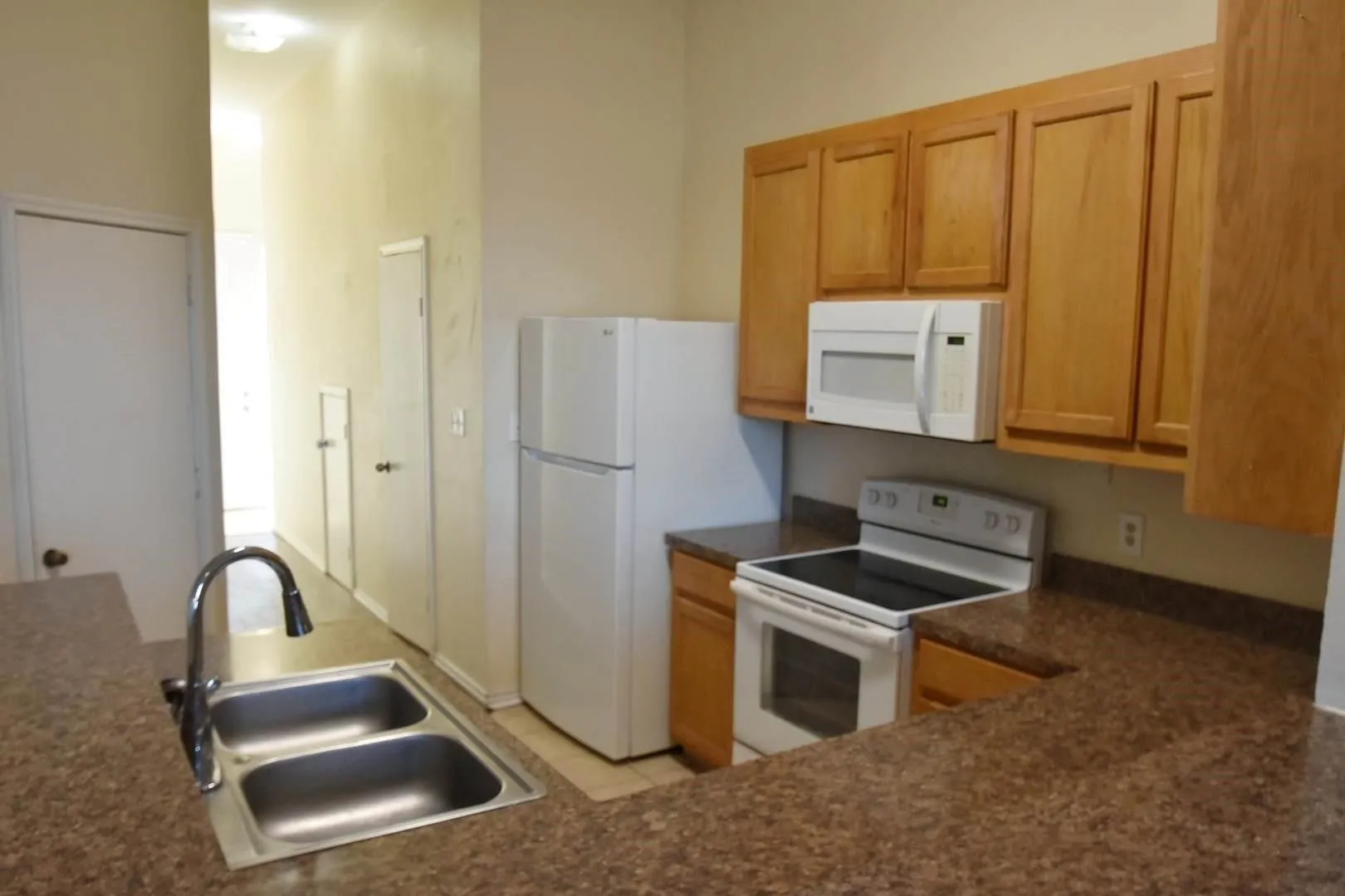 Quadruplex For Rent in Hunt County , 1050 Agape Court 1, Caddo Mills, Texas 75135, 3 Bedroom, 3 Bathroom, 1 Garage spaces, 1,500 Sqft, built in 2009, mls#21389635, Real Estate Agent in Caddo Mills, Homes For Rent in Hunt county, Homes For Rent in Caddo Mills, Realtor in Caddo Mills Texas, Real Estate Brokerage Independent Realty Texas, Luminita Cordes Realtor