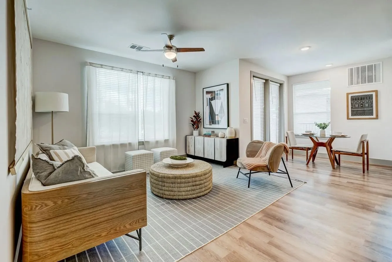 10 weeks free on 14-15 month lease terms