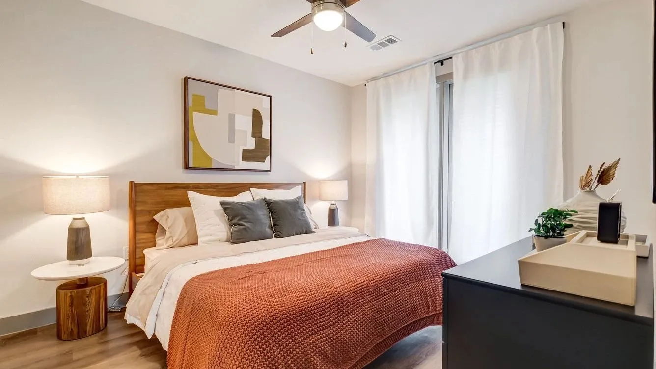 10 weeks free on 14-15 month lease terms