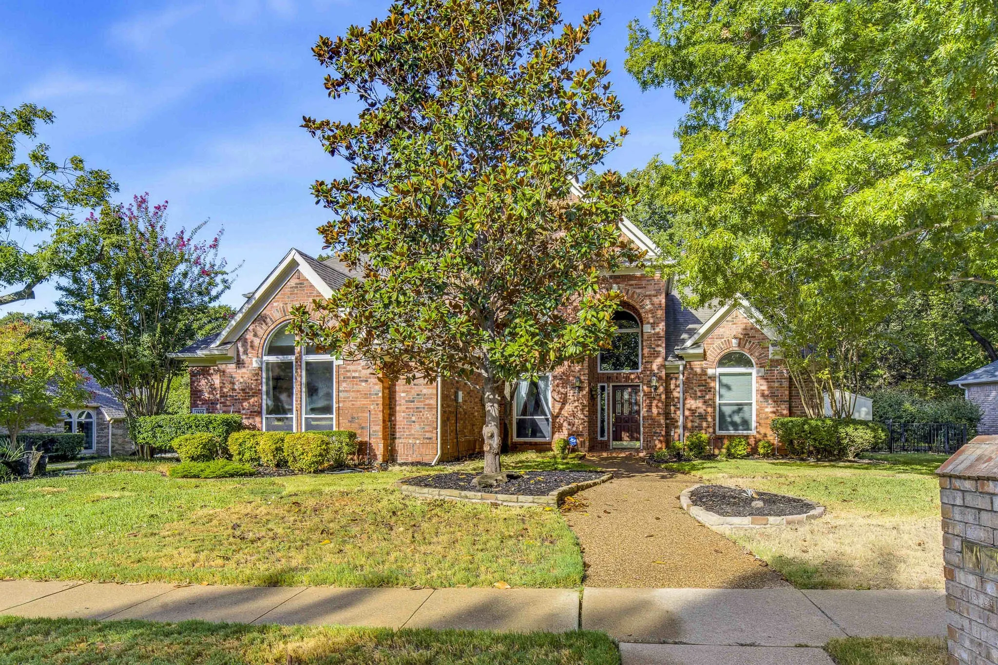 Single Family Residence For Sale in Denton County , 1805 Kipling Drive, Flower Mound, Texas 75022, 3 Bedroom, 4 Bathroom, 2 Garage spaces, 3,459 Sqft, built in 1992, mls#21388952, Real Estate Agent in Flower Mound, Homes For Sale in Denton county, Homes For Sale in Flower Mound, Realtor in Flower Mound Texas, Real Estate Brokerage Independent Realty Texas, Luminita Cordes Realtor