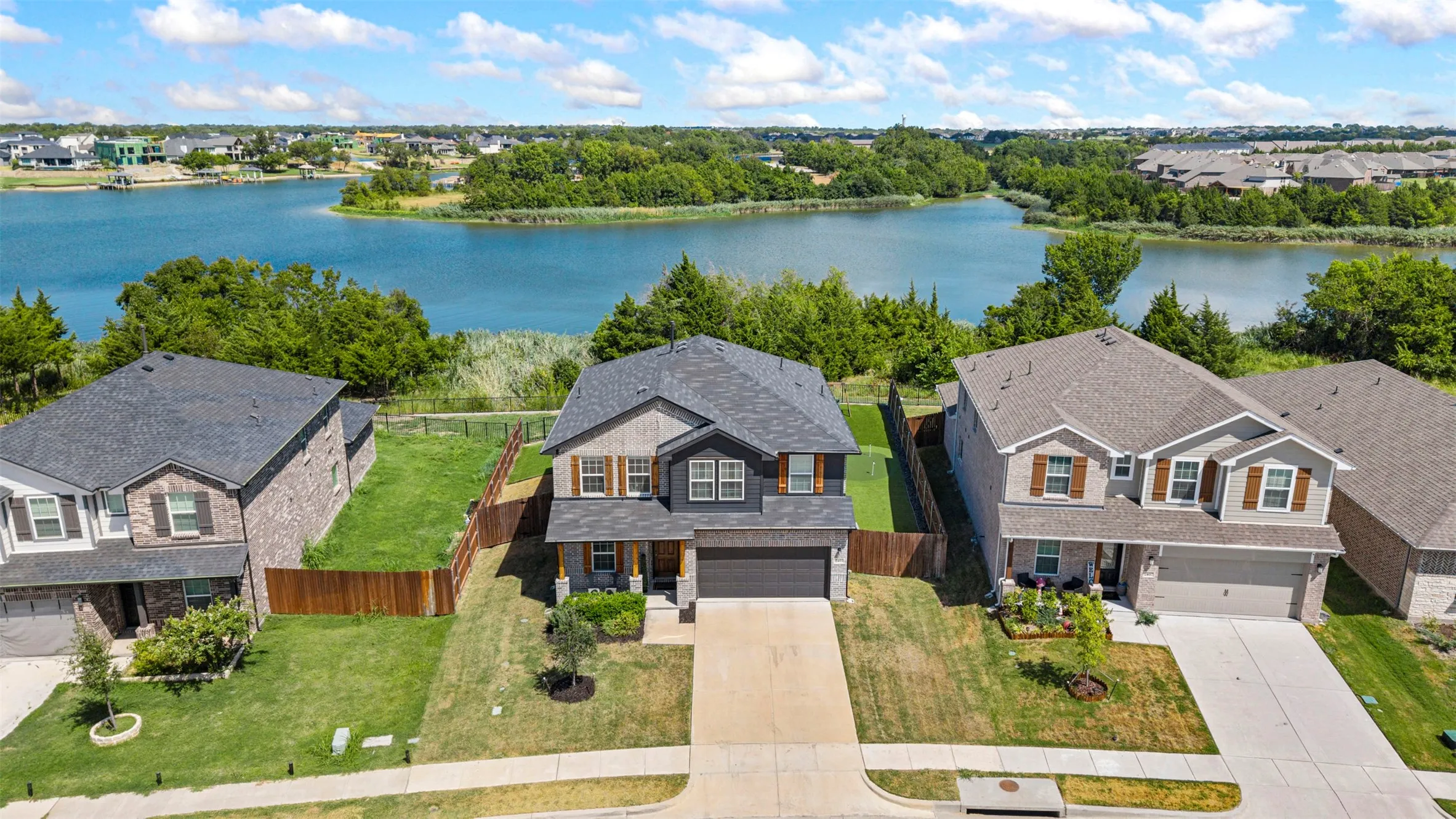 Single Family Residence For Sale in Kaufman County , 2405 Lundy Canyon Street, Forney, Texas 75126, 4 Bedroom, 3 Bathroom, 2 Garage spaces, 2,507 Sqft, built in 2023, mls#21387739, Real Estate Agent in Forney, Homes For Sale in Kaufman county, Homes For Sale in Forney, Realtor in Forney Texas, Real Estate Brokerage Independent Realty Texas, Luminita Cordes Realtor